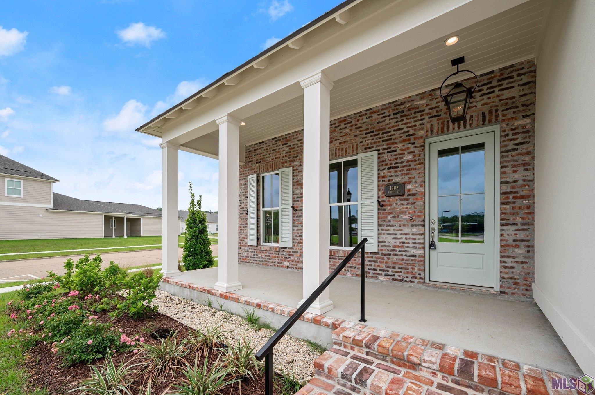 Homes for sale in Zachary, LA | 4203 Liberty Way, Zachary, LA 70791 | MLS# BR2025002248