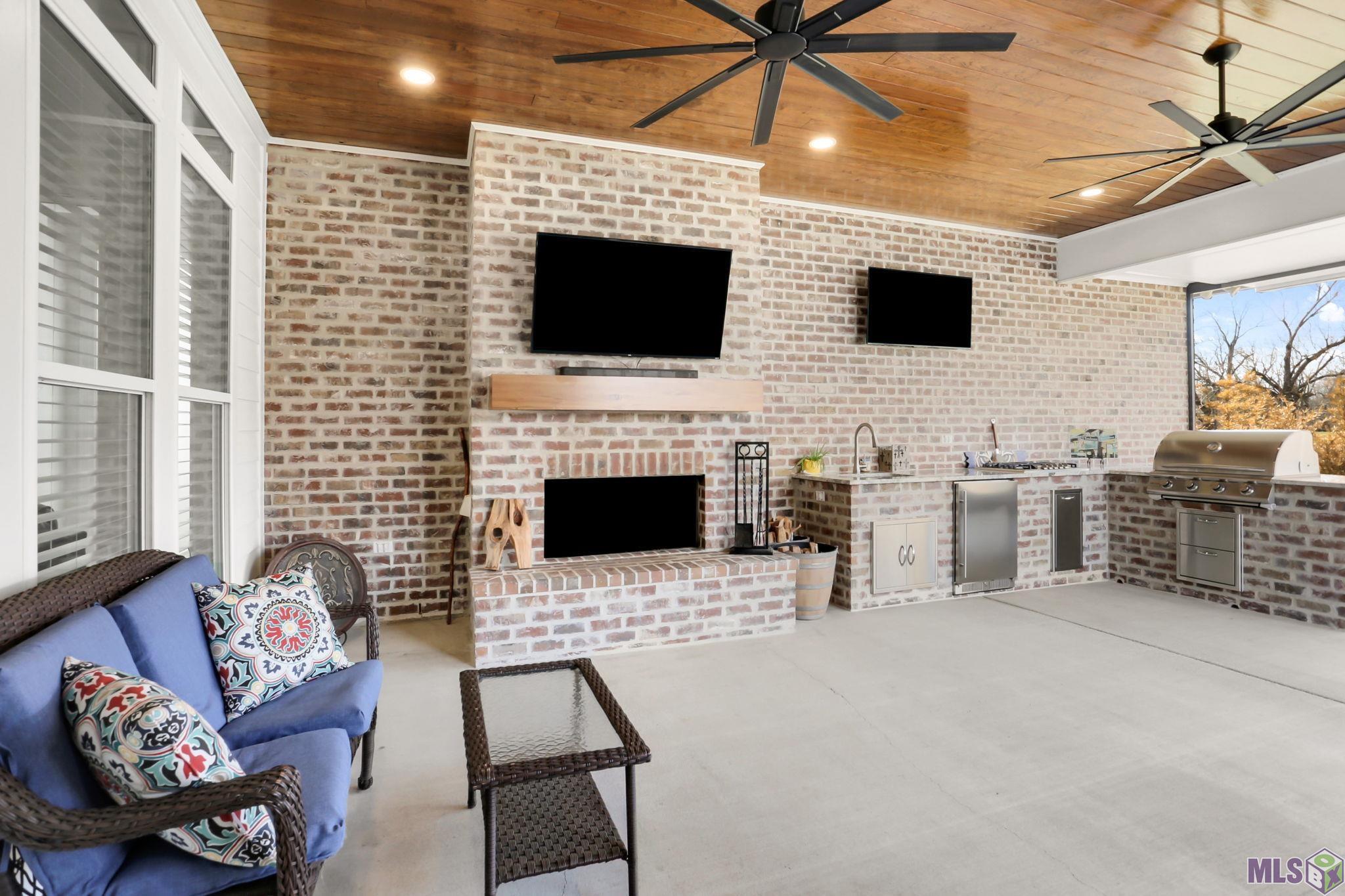 Homes for sale in Geismar, LA | 13105 Oakbourne Ave, Geismar, LA 70734 | MLS# BR2025002725