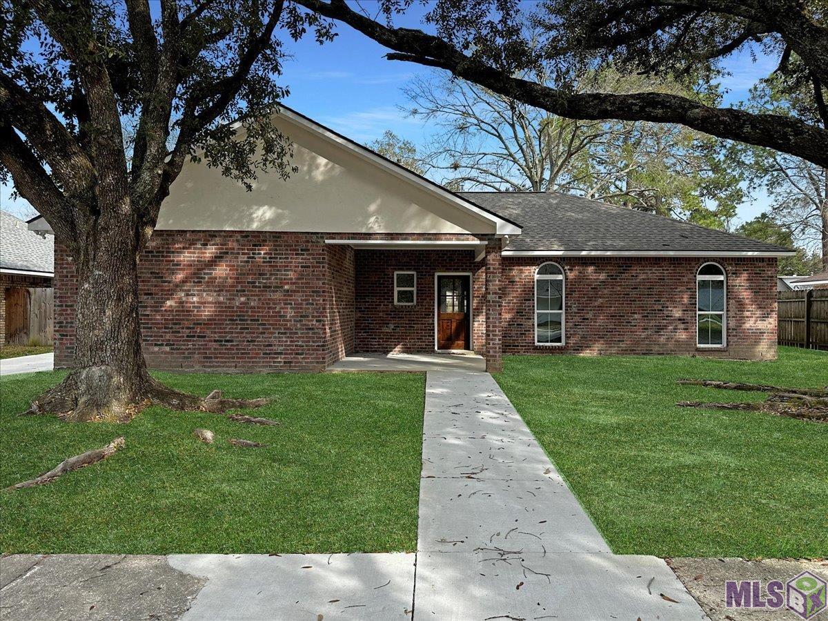 Homes for sale in Baton Rouge, LA | 3526 Platt Dr, Baton Rouge, LA 70814 | MLS# BR2025002802