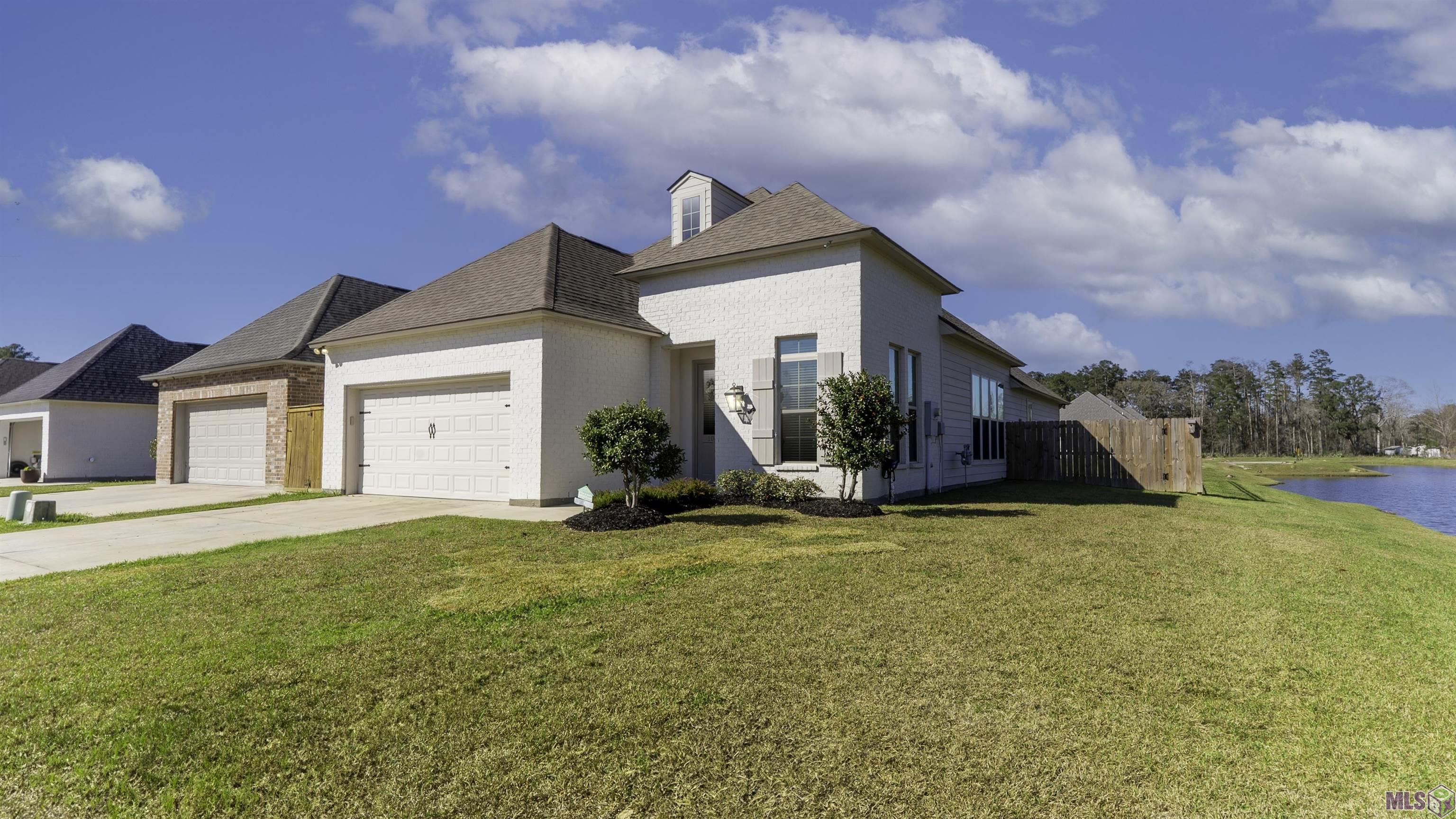 Homes for sale in Denham Springs, LA | 10429 Belle Isle, Denham Springs, LA 70726 | MLS# BR2025003108