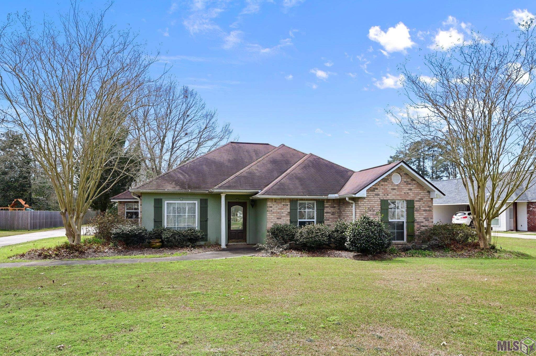 Homes for sale in Denham Springs, LA | 7480 Sage Meadow Dr, Denham Springs, LA 70726 | MLS# BR2025003222