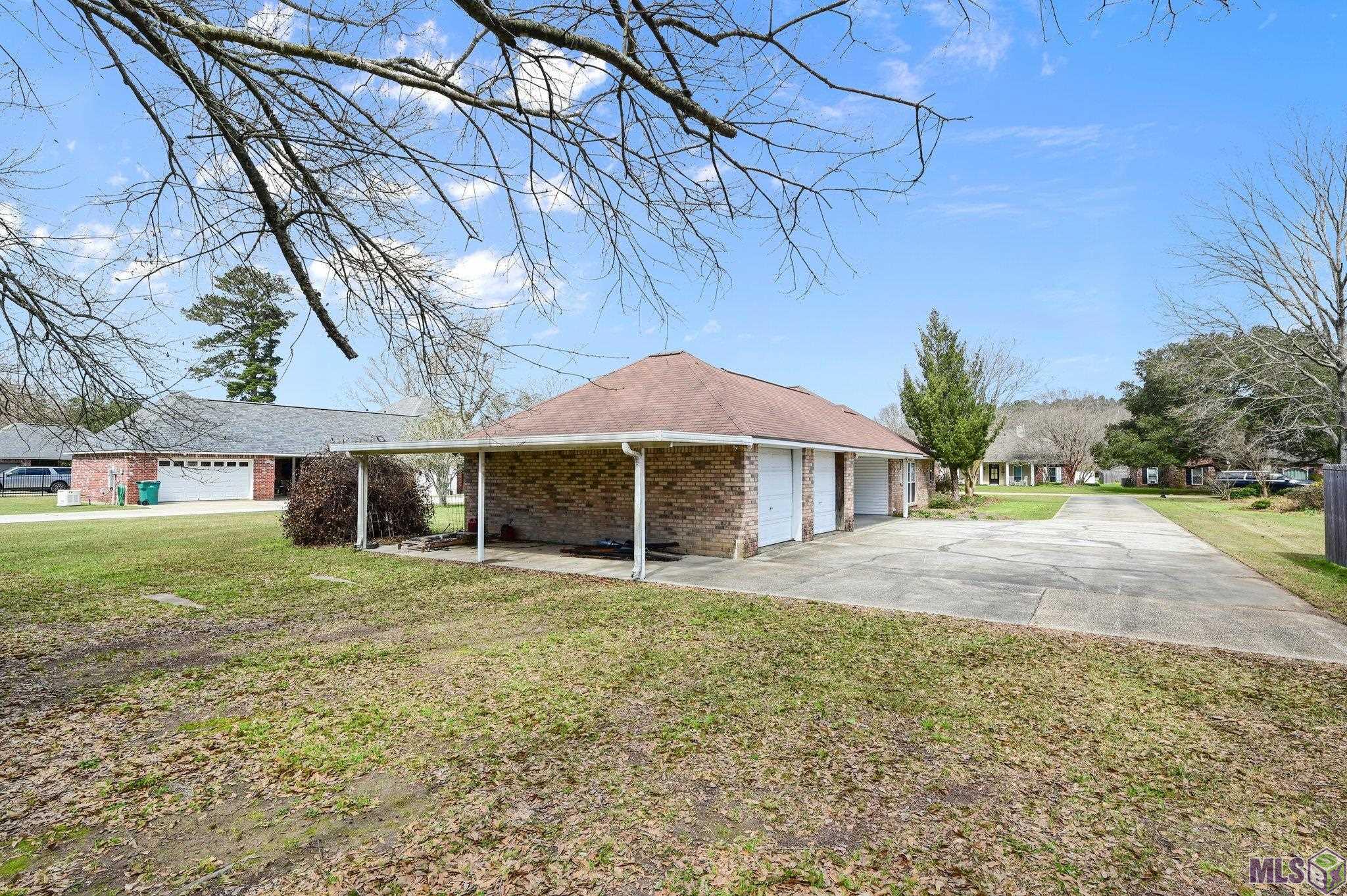 Homes for sale in Denham Springs, LA | 7480 Sage Meadow Dr, Denham Springs, LA 70726 | MLS# BR2025003222