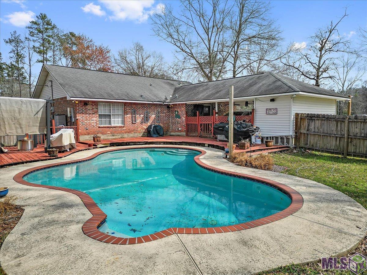 Homes for sale in Denham Springs, LA | 26613 Todd Dr, Denham Springs, LA 70726 | MLS# BR2025003671