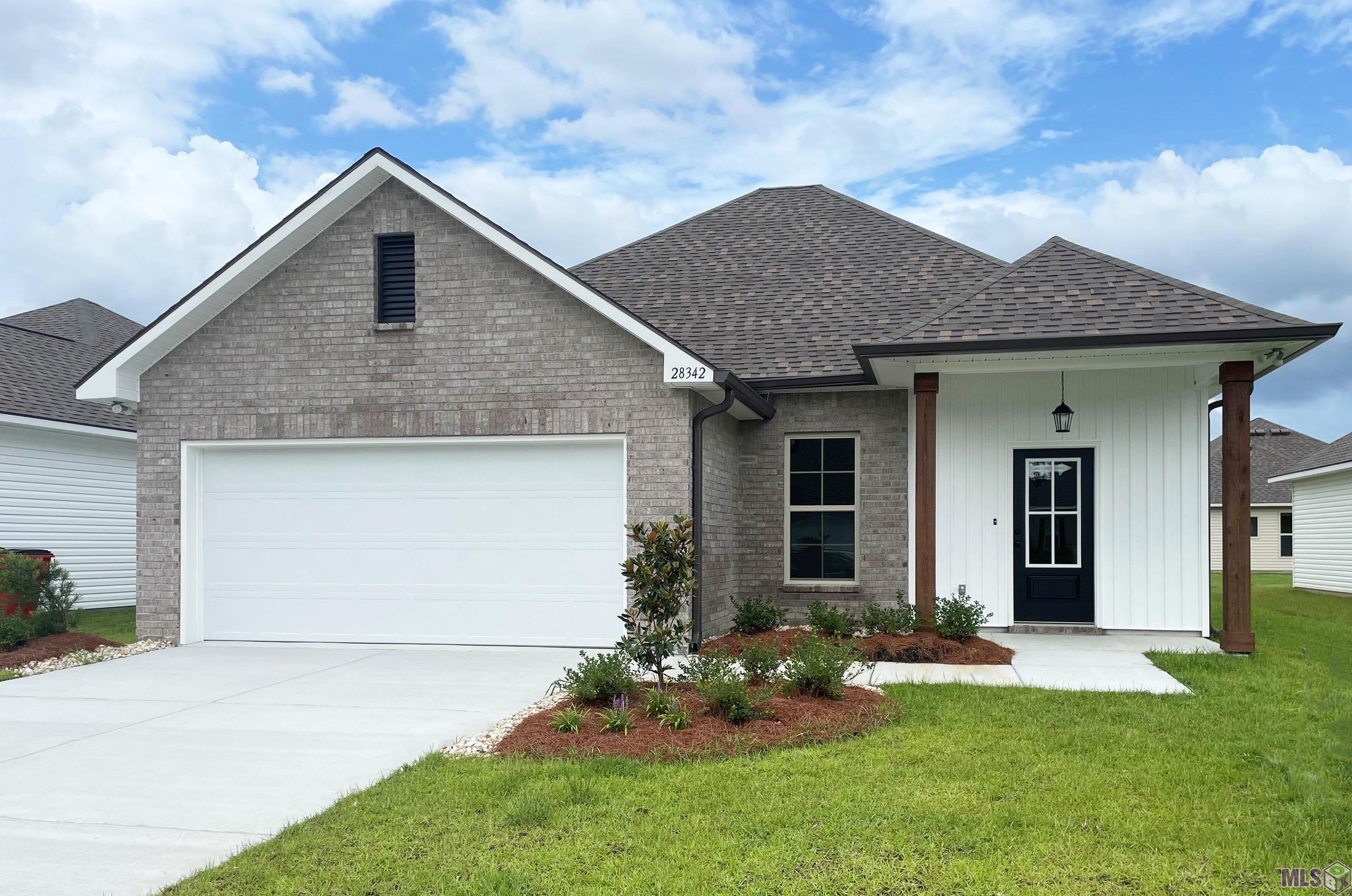 Homes for sale in Denham Springs, LA | 28342 Moreau Dr, Denham Springs, LA 70726 | MLS# BR2025003866