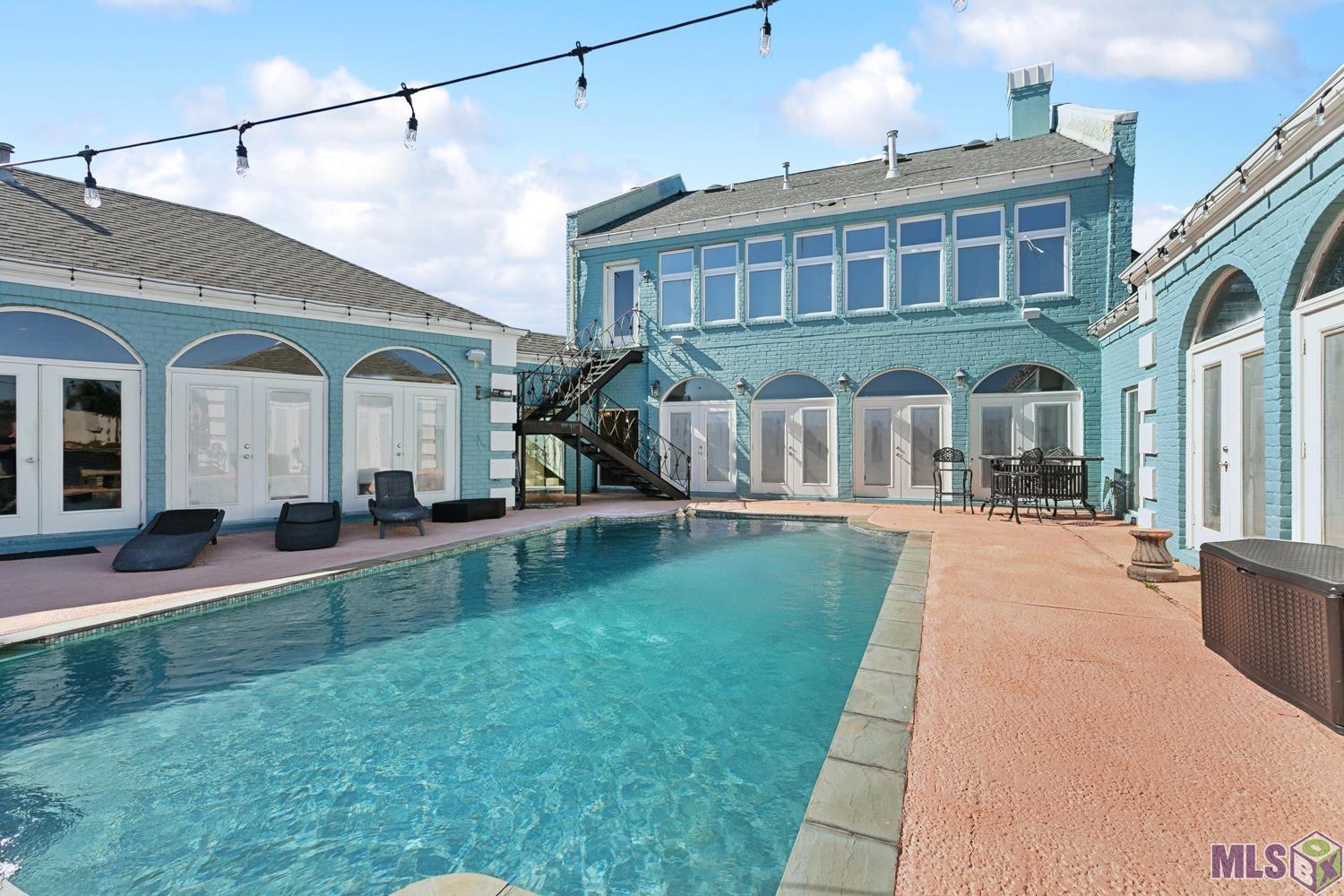 Homes for sale in New Orleans, LA | 7160 Thornley Dr, New Orleans, LA 70126 | MLS# BR2025004024