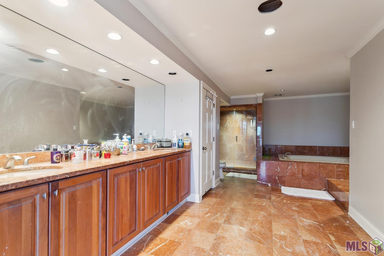 Homes for sale in New Orleans, LA | 7160 Thornley Dr, New Orleans, LA 70126 | MLS# BR2025004024