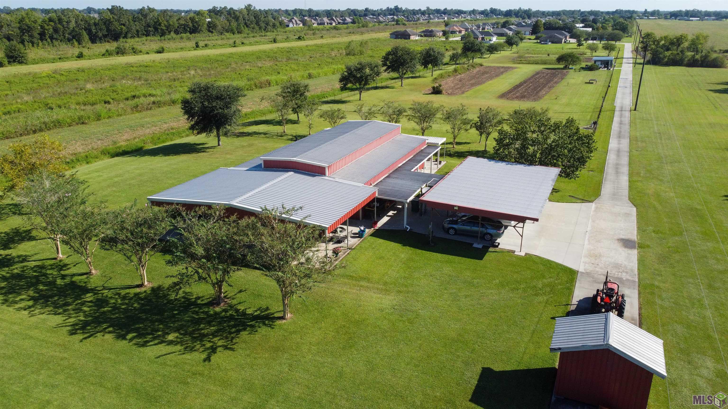 Homes for sale in Thibodaux, LA | 136 Margaret St, Thibodaux, LA 70301 | MLS# BY2025004084