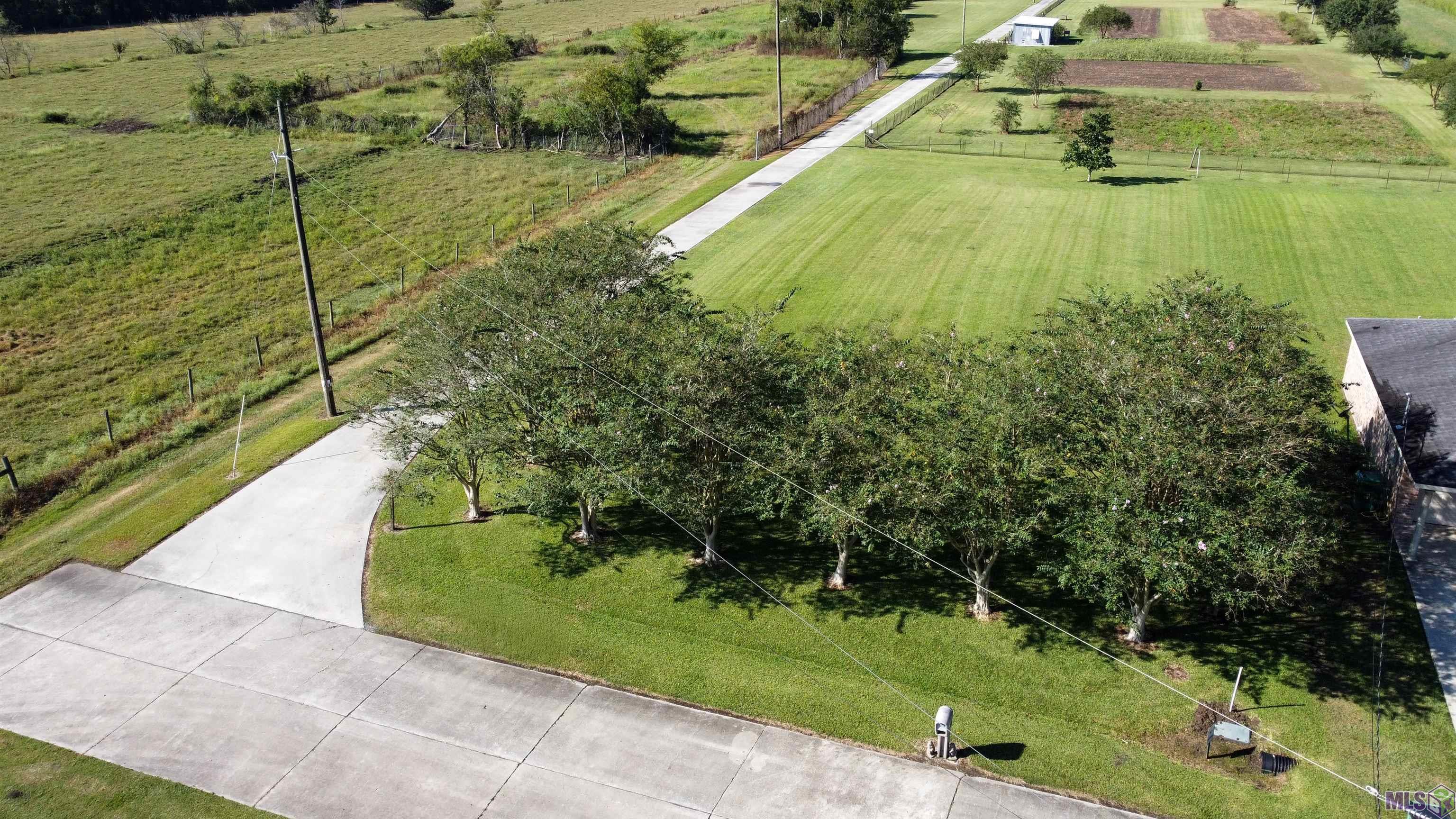 Homes for sale in Thibodaux, LA | 136 Margaret St, Thibodaux, LA 70301 | MLS# BY2025004084