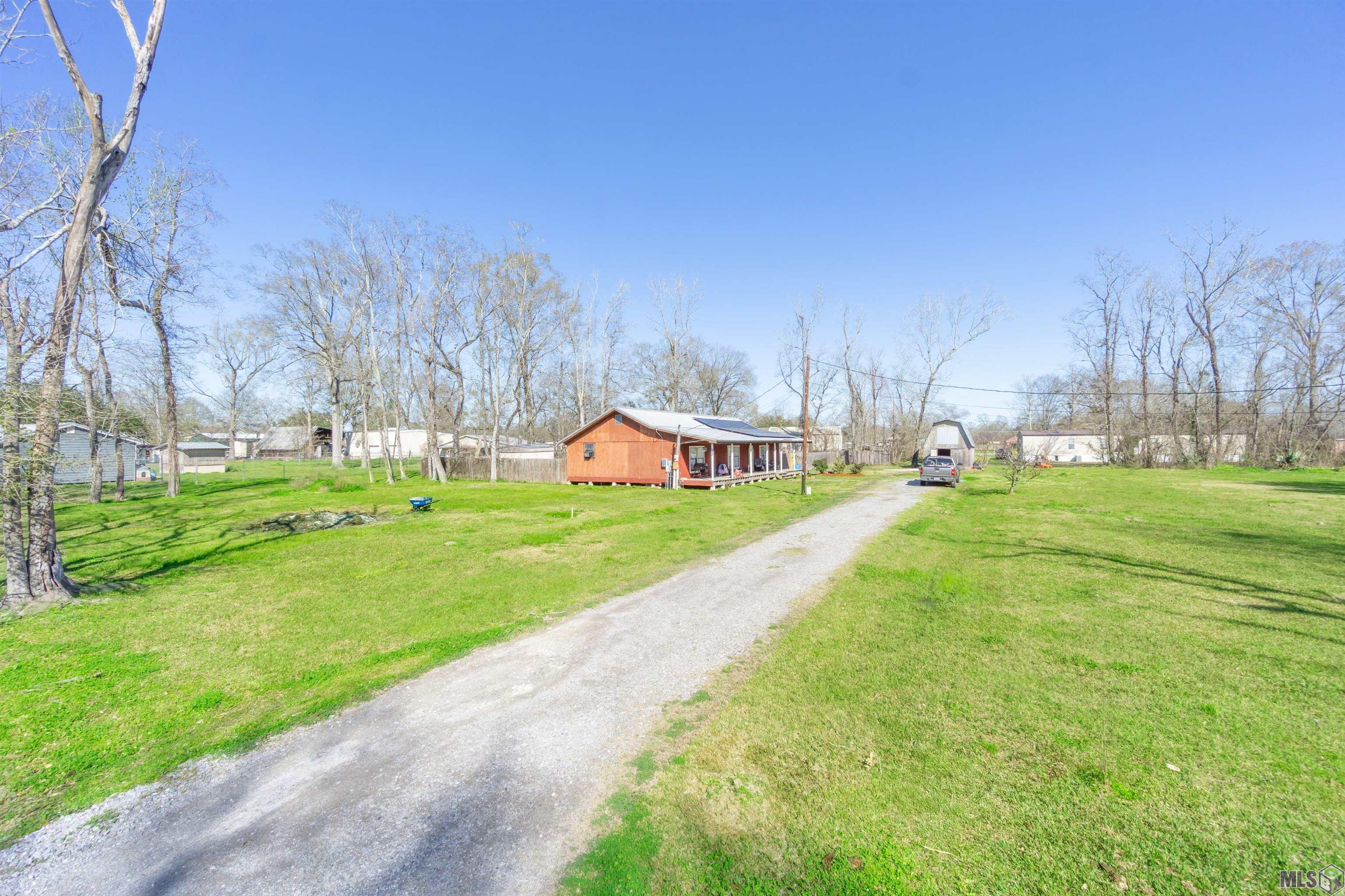 Homes for sale in Gonzales, LA | 14098 Adam Arceneaux Dr, Gonzales, LA 70737 | MLS# BR2025004512