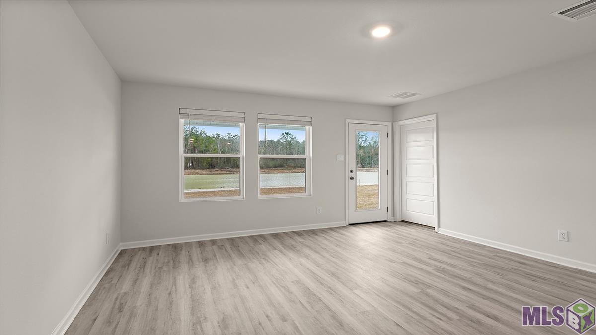 Homes for sale in Denham Springs, LA | 35606 Forest Manor Ave, Denham Springs, LA 70726 | MLS# BR2025005190