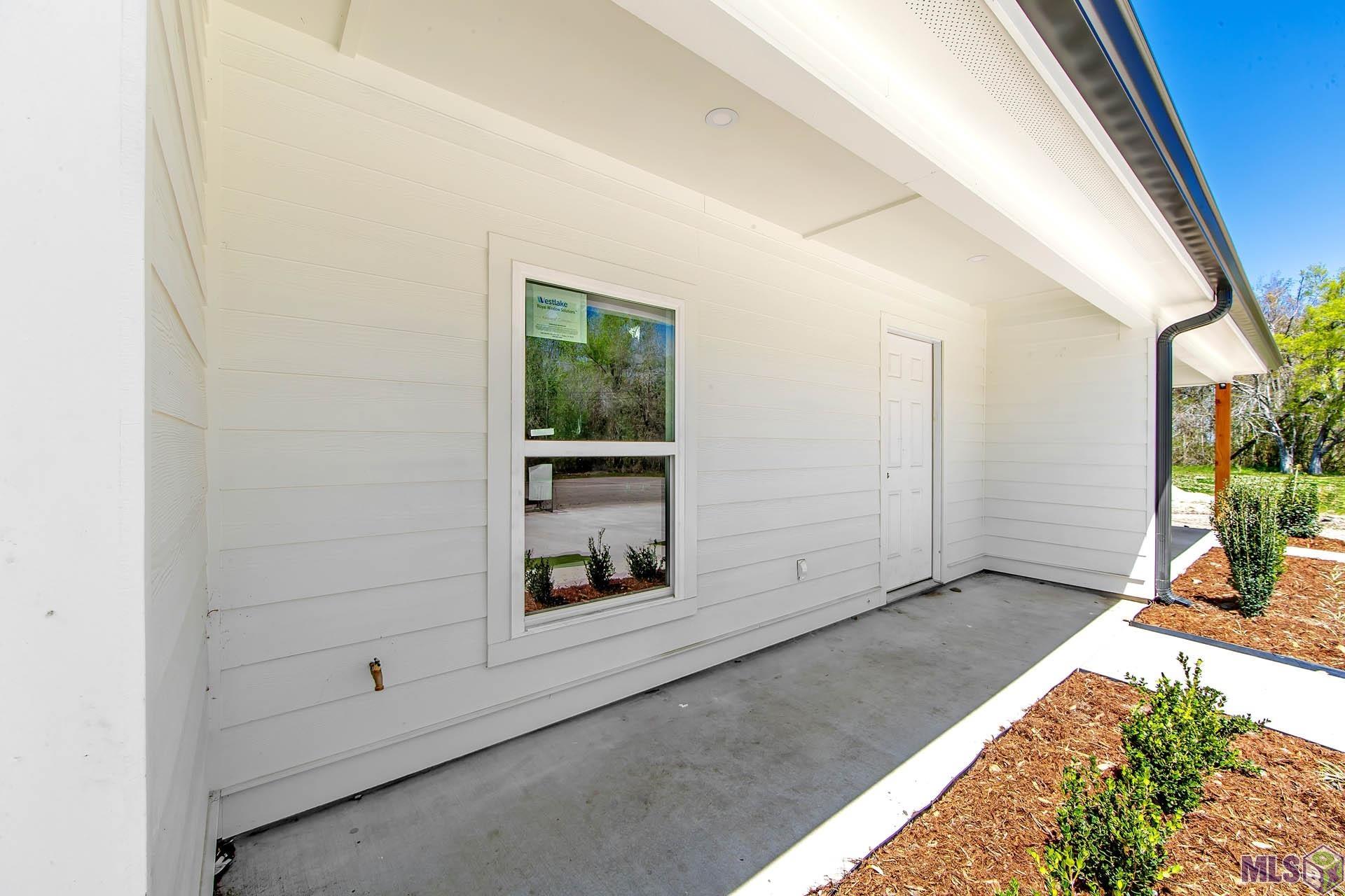 Homes for sale in Thibodaux, LA | 1300 Lafourche Dr #104, Thibodaux, LA 70301 | MLS# BY2025005639