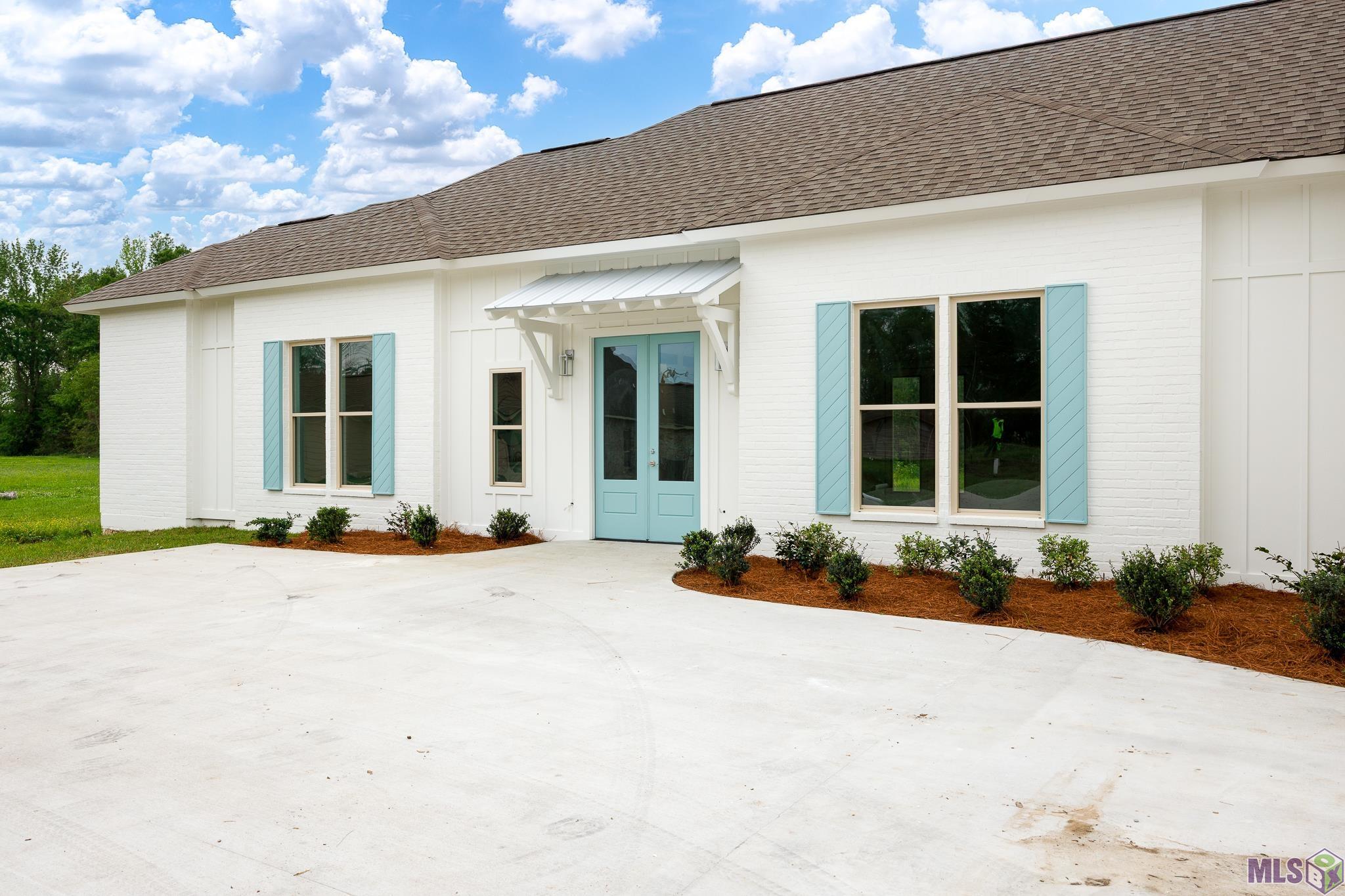 Homes for sale in Gonzales, LA | 1033 W Worthey St, Gonzales, LA 70737 | MLS# BR2025005971