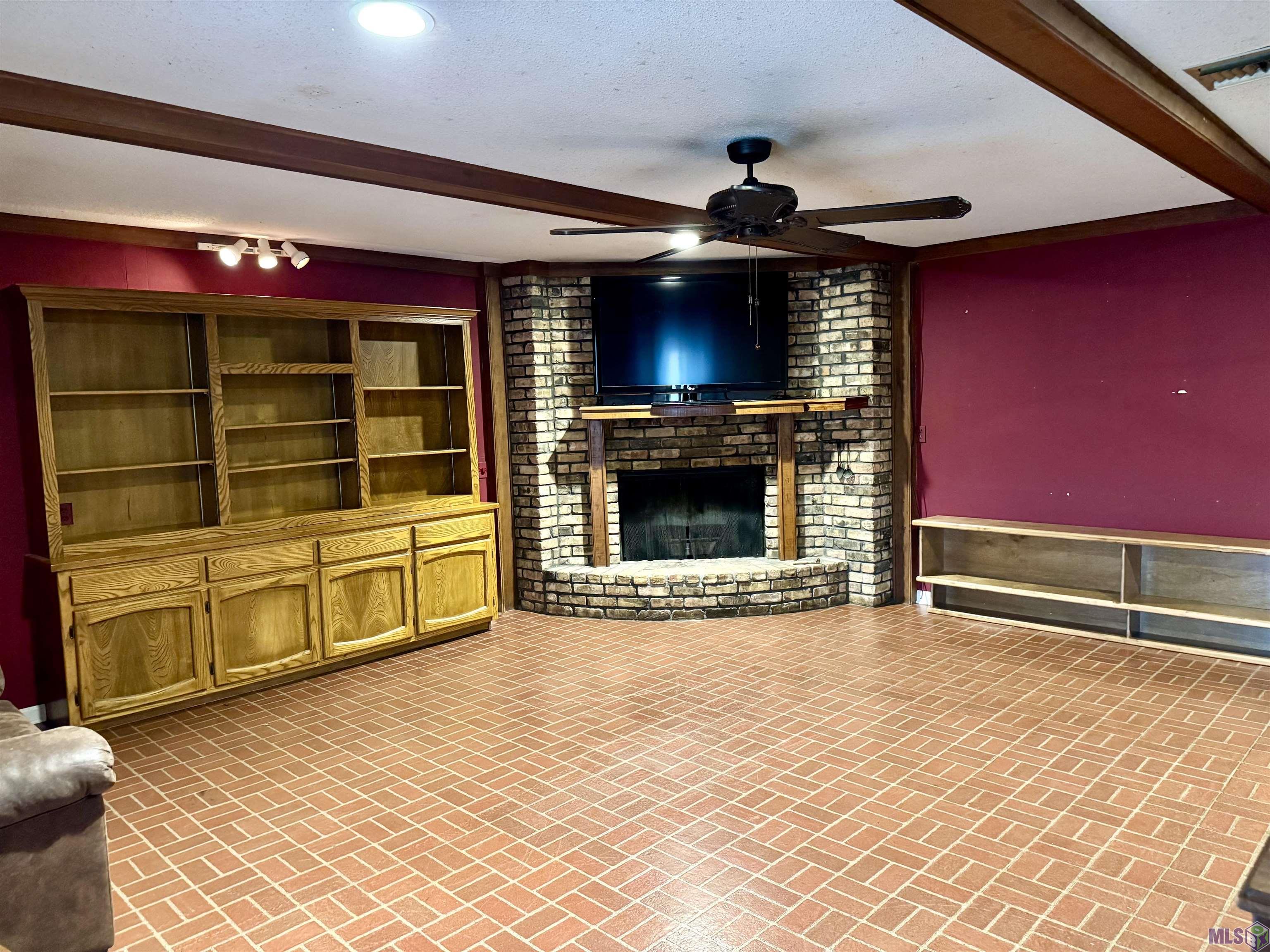 Homes for sale in Morgan, LA | 1625 Chatsworth Dr, Morgan, LA 70380 | MLS# BY2025006147