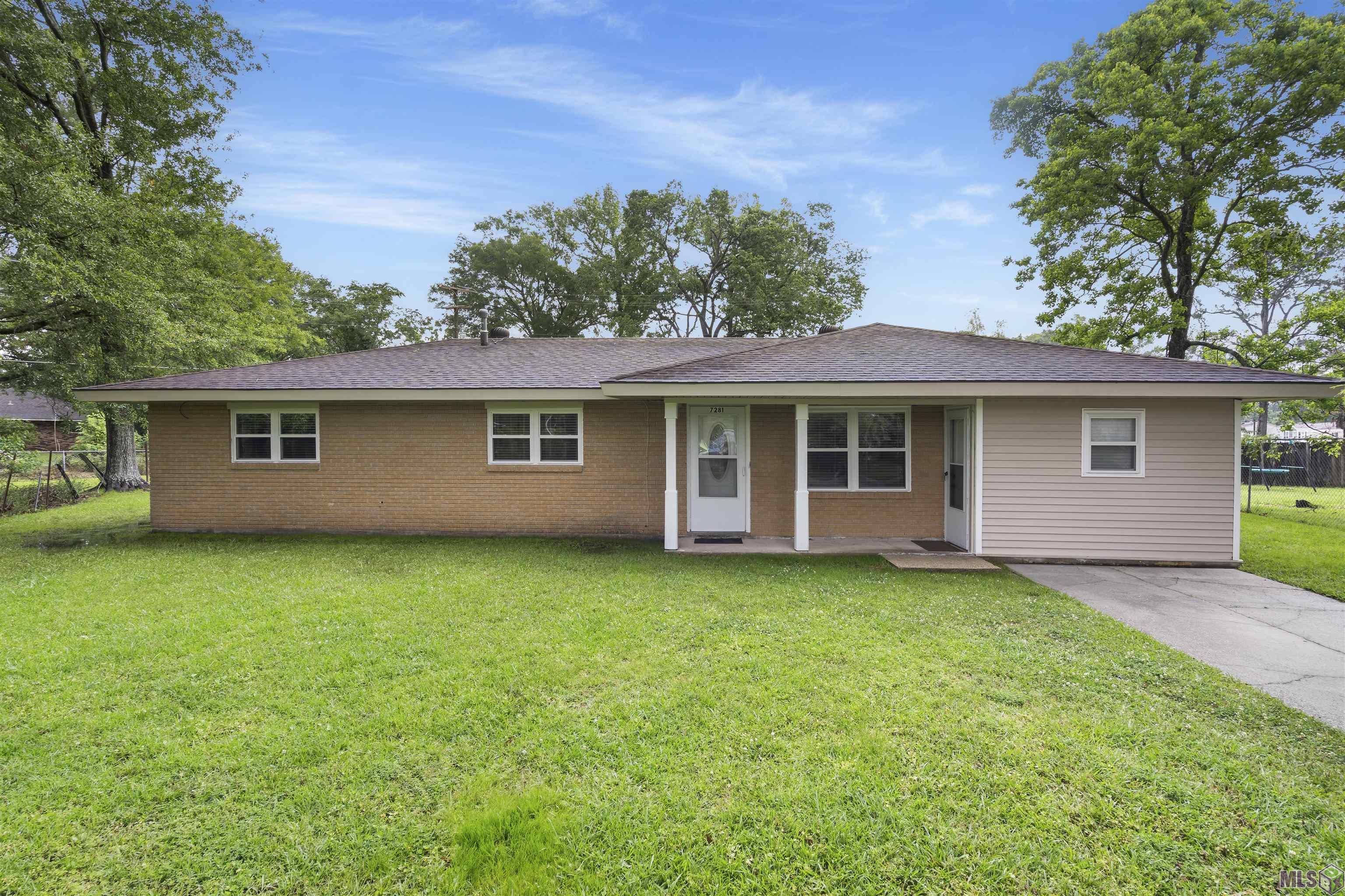 Homes for sale in Denham Springs, LA | 7281 Linda Lee Dr, Denham Springs, LA 70706 | MLS# BR2025007483