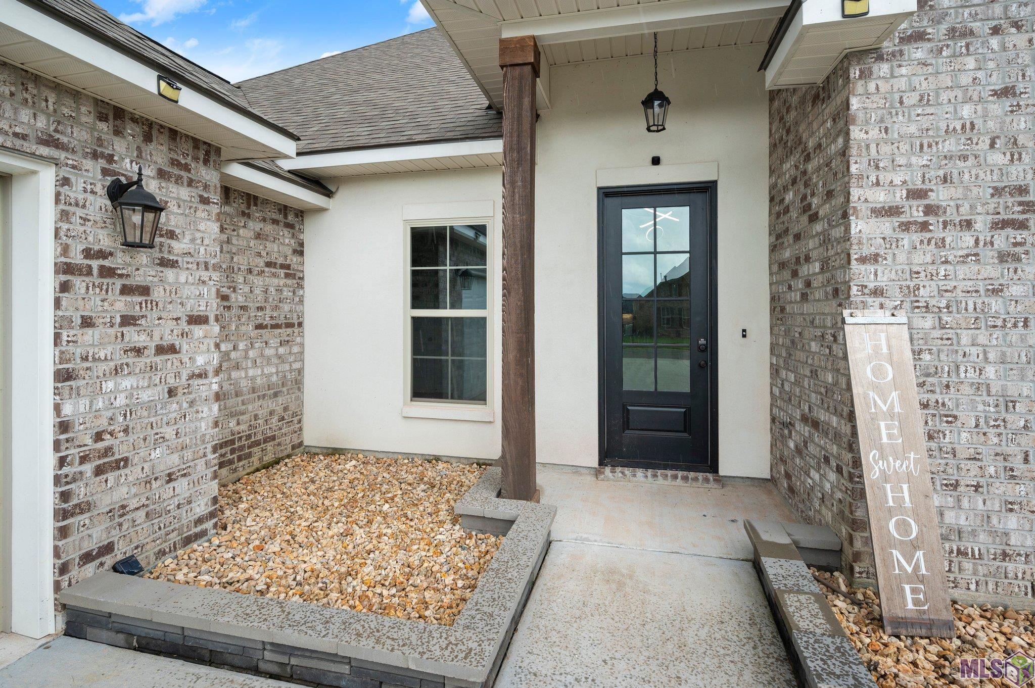 Homes for sale in Gonzales, LA | 41241 Coastline Ave, Gonzales, LA 70737 | MLS# BR2025007490