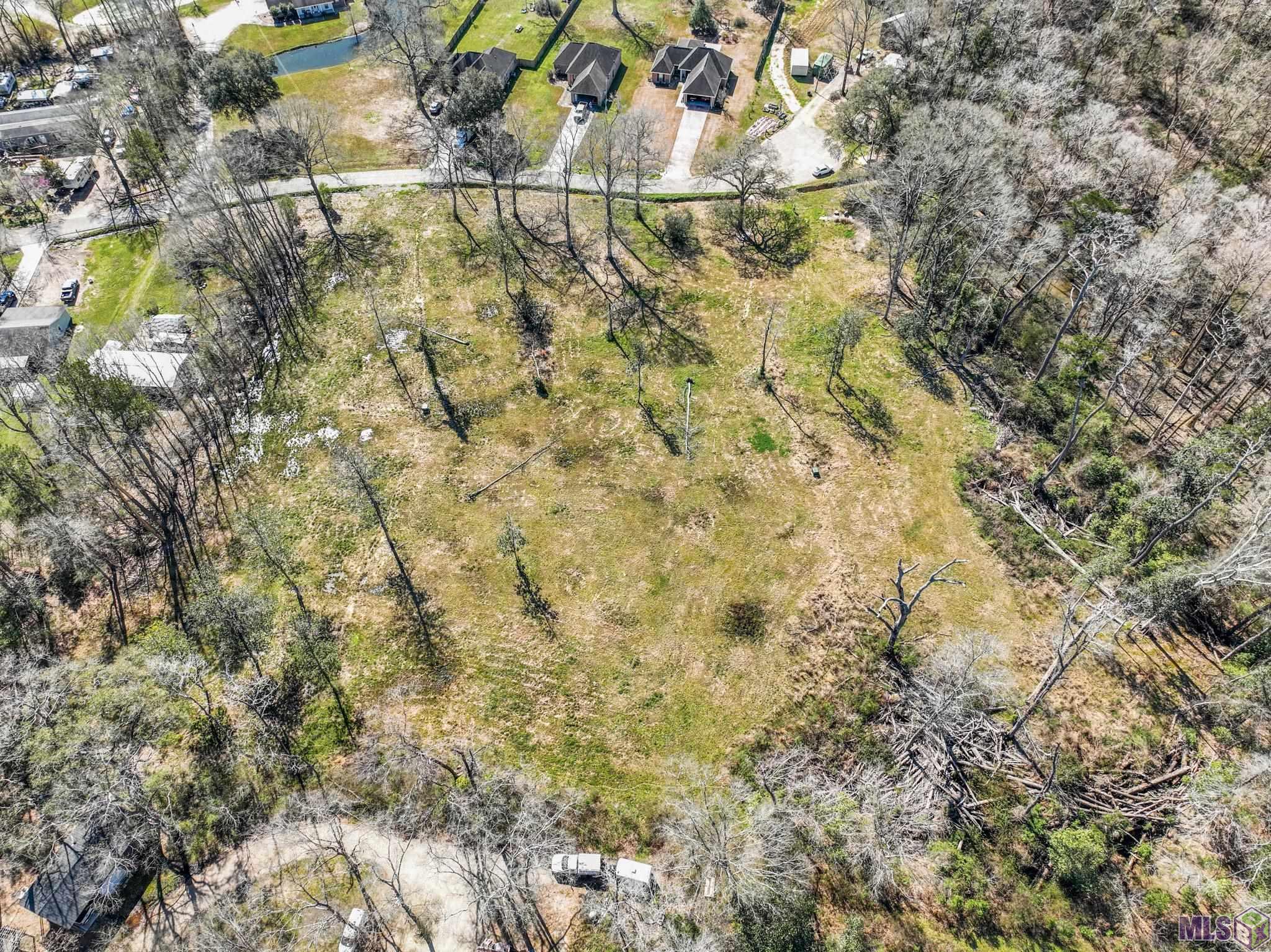 Homes for sale in Denham Springs, LA | 7019 Chandler Bluff Rd, Denham Springs, LA 70706 | MLS# BR2025007657