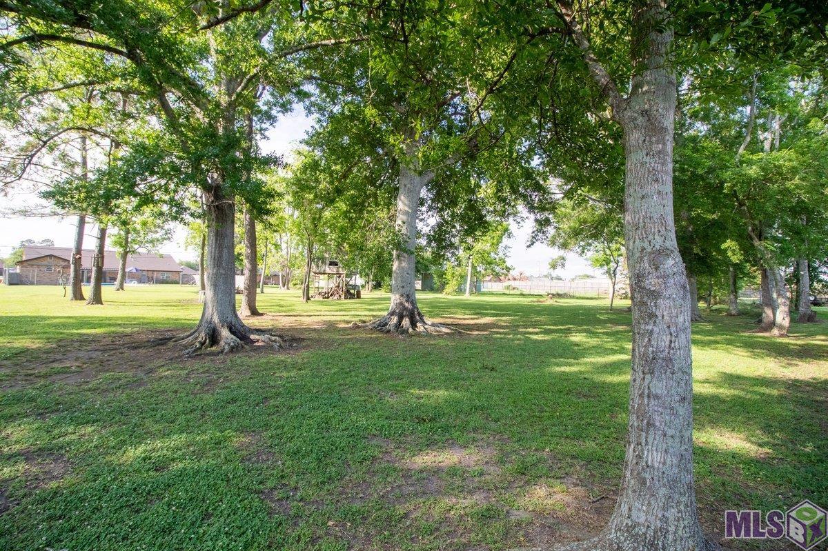 Homes for sale in Houma, LA | 115 Louis Dr, Houma, LA 70364 | MLS# BY2025007665