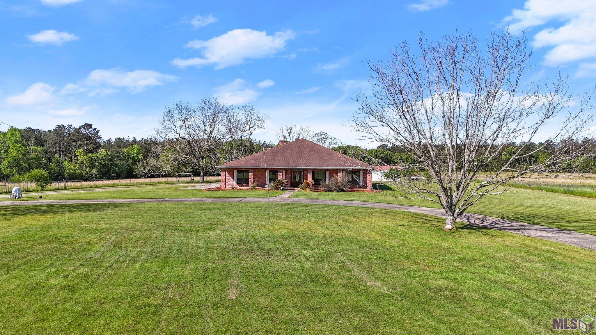 Homes for sale in Greensburg, LA | 1595 Pumping Station Road, Greensburg, LA 70441 | MLS# BR2025007914