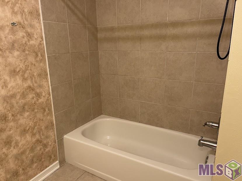 Homes for sale in Metairie, LA | 2201 Houma Blvd #306, Metairie, LA 70001 | MLS# BR2025008074