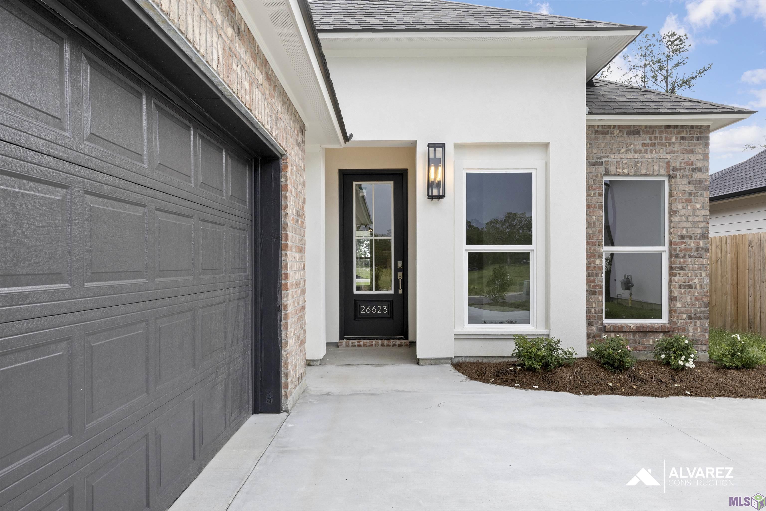 Homes for sale in Denham Springs, LA | 26623 Vanissa Dr, Denham Springs, LA 70726 | MLS# BR2025008404