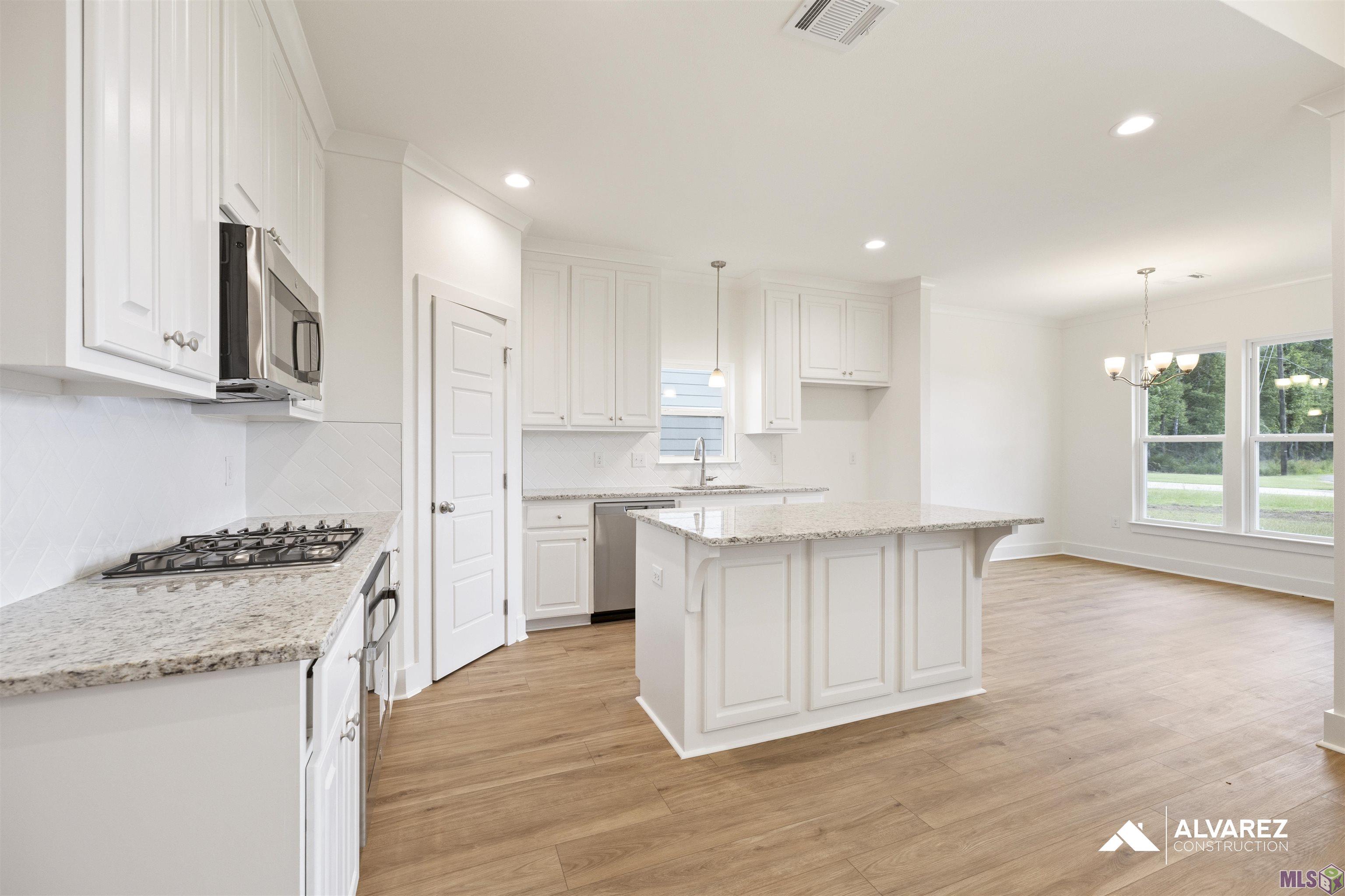 Homes for sale in Denham Springs, LA | 26623 Vanissa Dr, Denham Springs, LA 70726 | MLS# BR2025008404