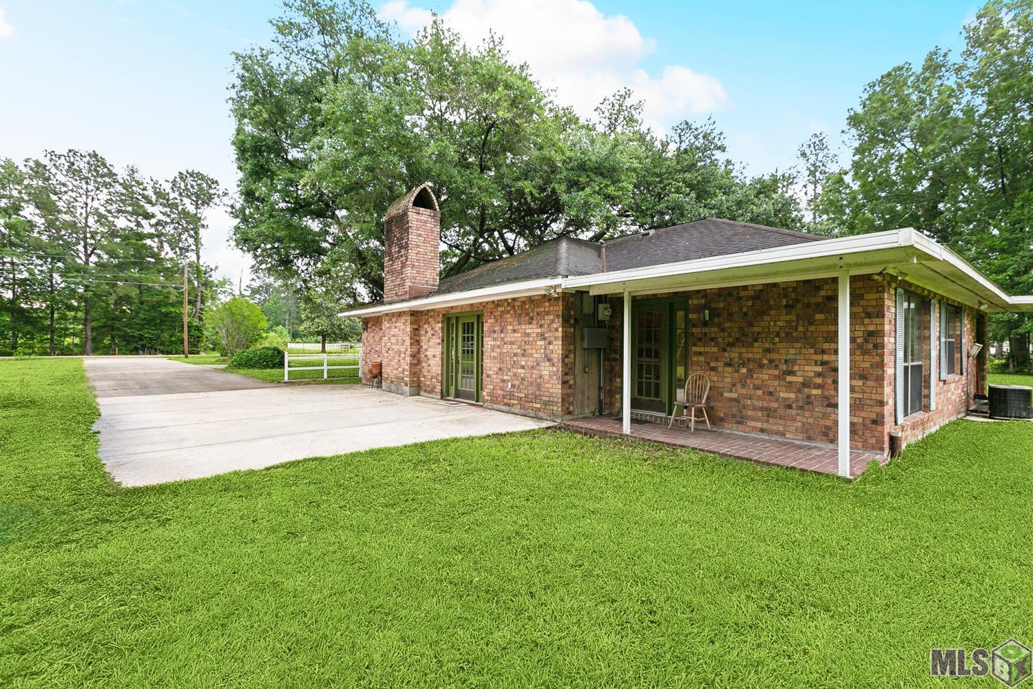 Homes for sale in Denham Springs, LA | 31621 Netterville Rd, Denham Springs, LA 70726 | MLS# BR2025008409