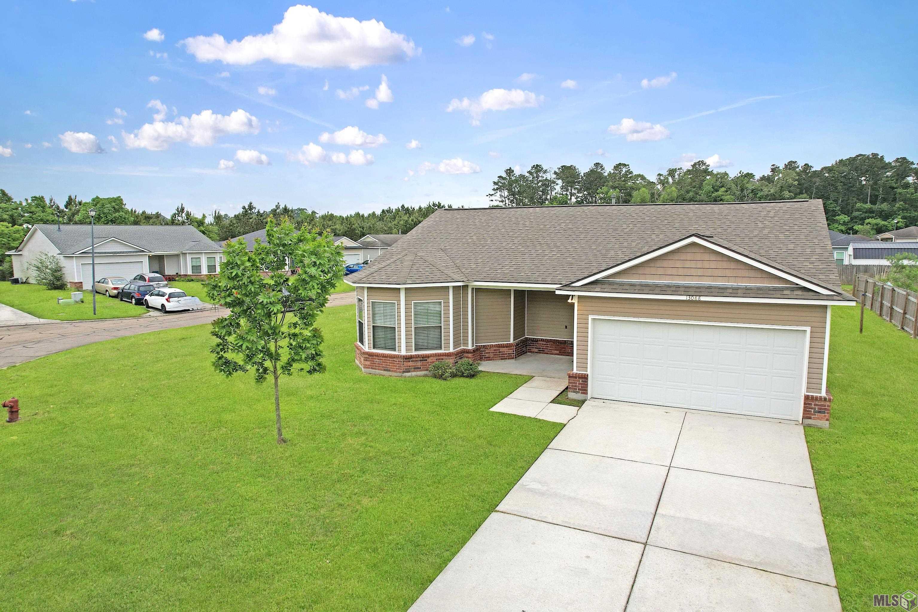 Homes for sale in Denham Springs, LA | 13088 Catahoula Dr, Denham Springs, LA 70726 | MLS# BR2025008426