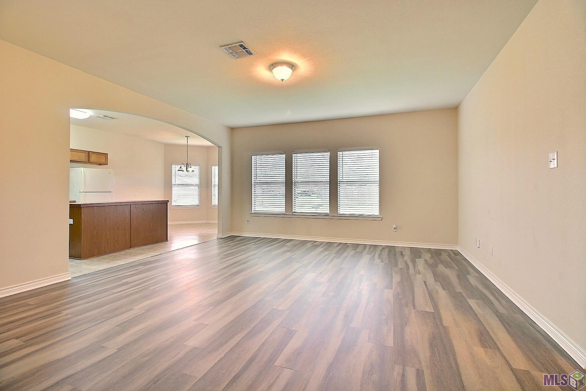 Homes for sale in Denham Springs, LA | 13088 Catahoula Dr, Denham Springs, LA 70726 | MLS# BR2025008426