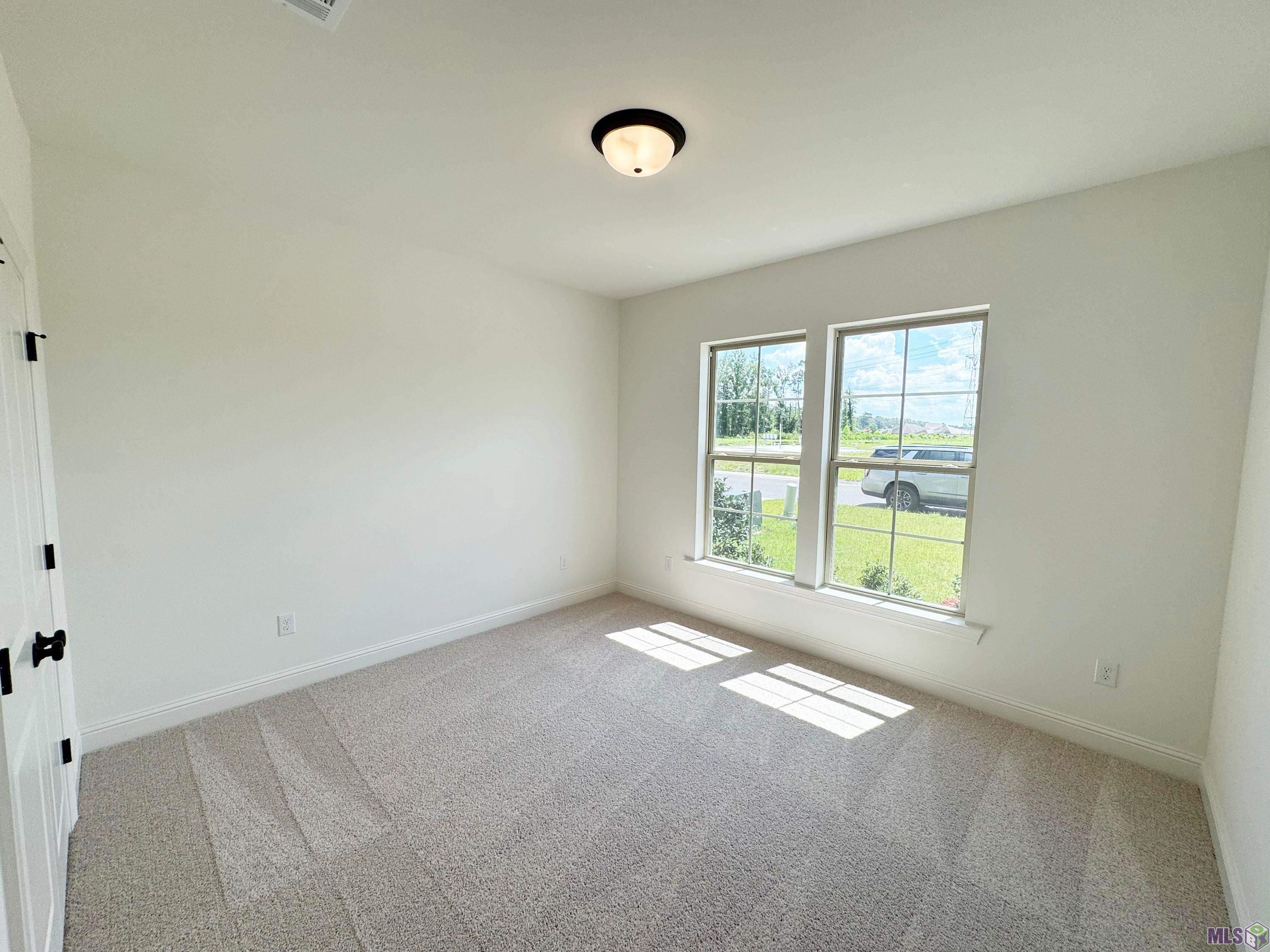 Homes for sale in Denham Springs, LA | 25705 Tarver Dr, Denham Springs, LA 70726 | MLS# BR2025008466