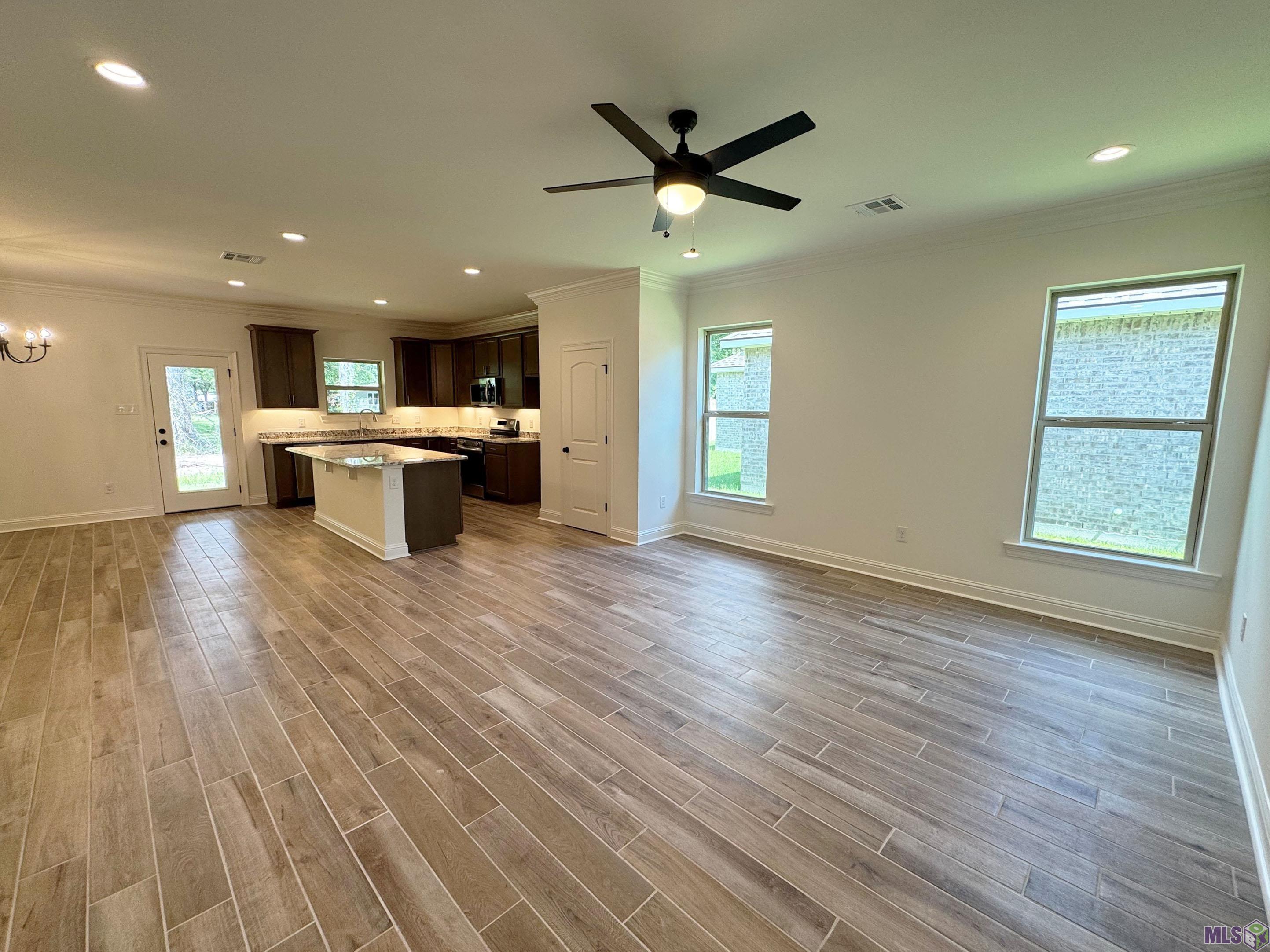 Homes for sale in Denham Springs, LA | 25705 Tarver Dr, Denham Springs, LA 70726 | MLS# BR2025008466