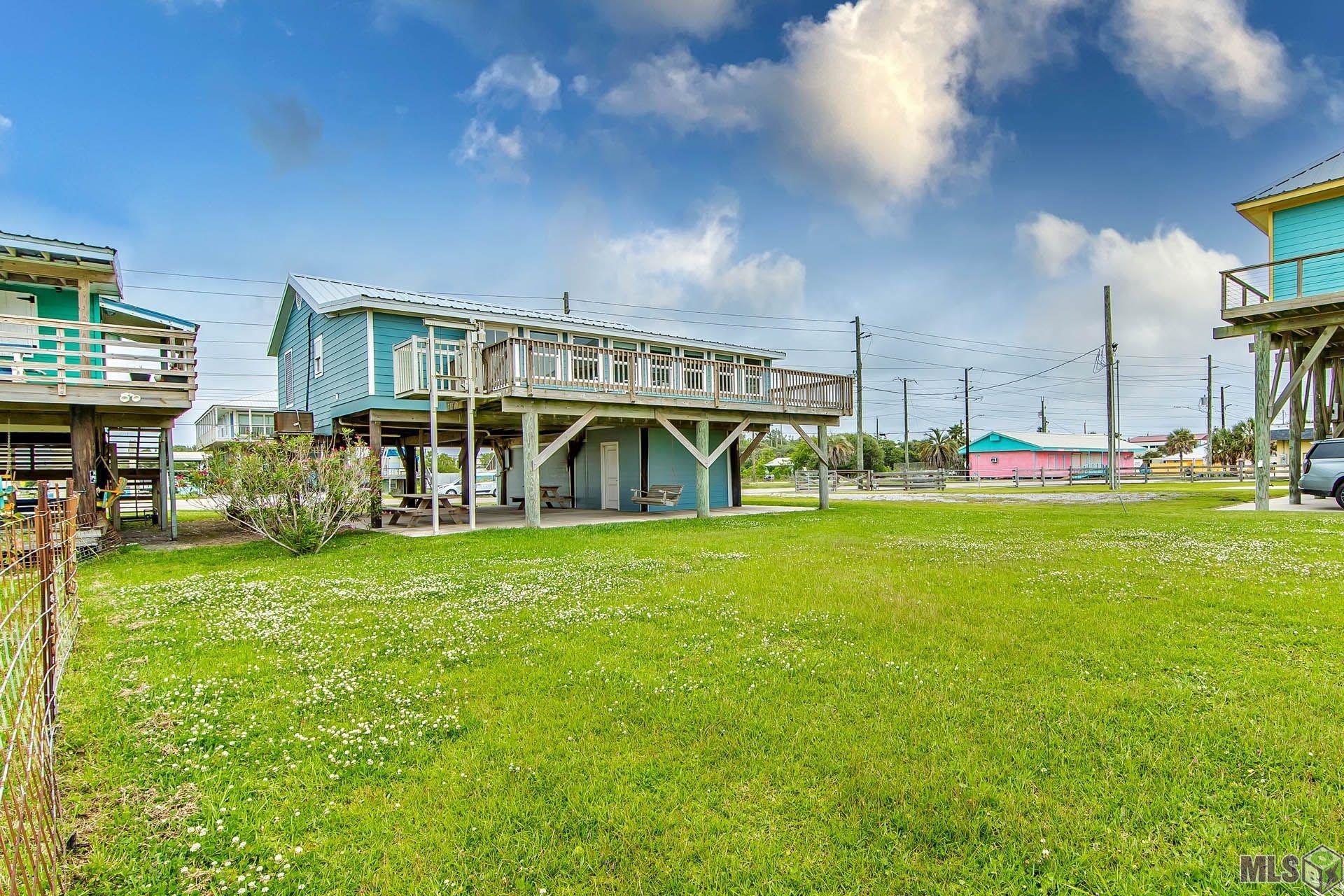 Homes for sale in Grand Isle, LA | 2992 Hwy 1, Grand Isle, LA 70358 | MLS# BY2025008706