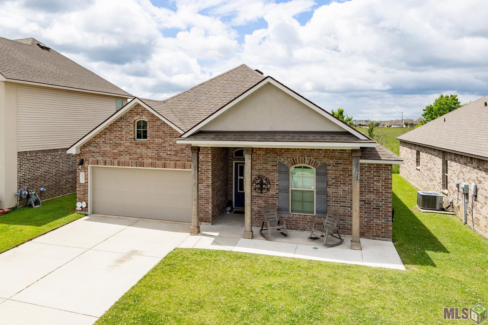 Homes for sale in Zachary, LA | 21332 Wood Glen Ave, Zachary, LA 70791 | MLS# BR2025008800