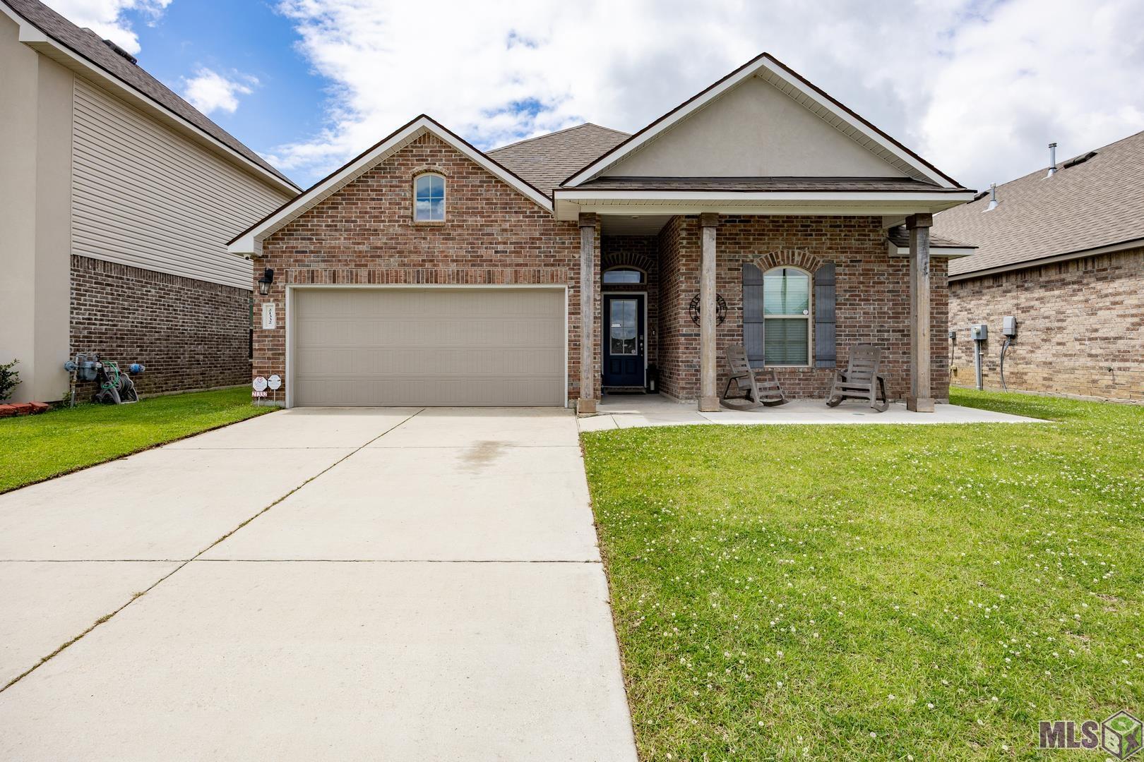 Homes for sale in Zachary, LA | 21332 Wood Glen Ave, Zachary, LA 70791 | MLS# BR2025008800