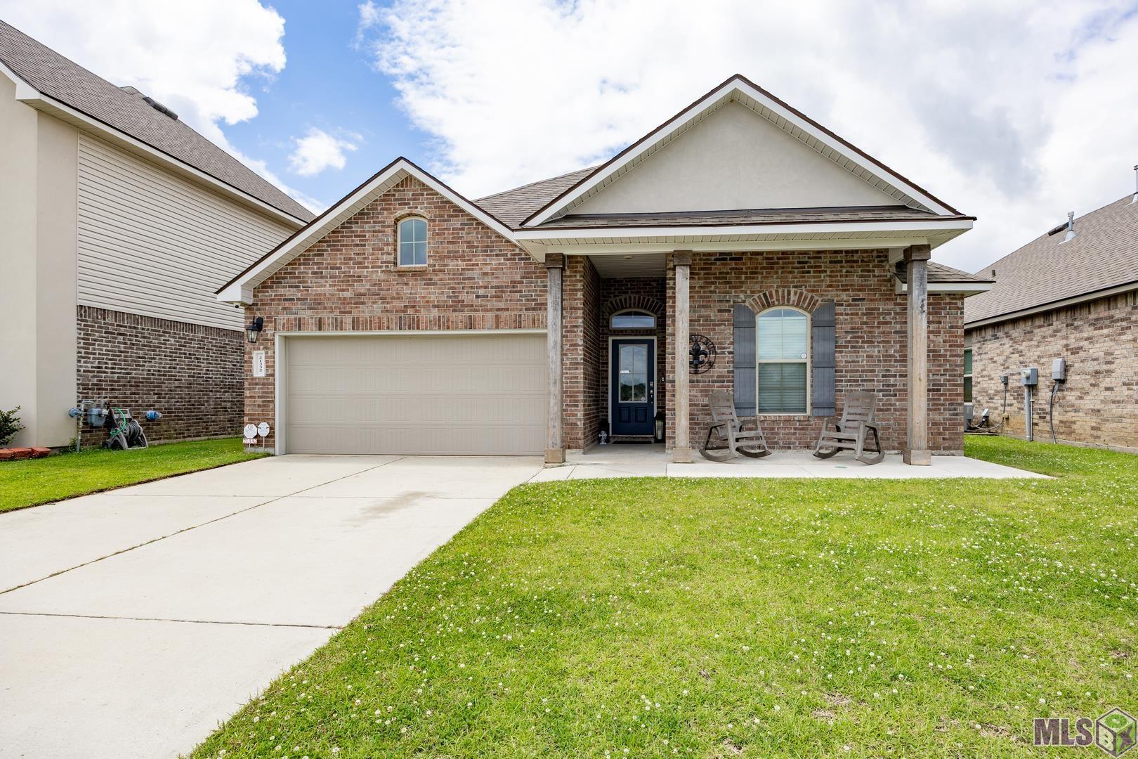 Homes for sale in Zachary, LA | 21332 Wood Glen Ave, Zachary, LA 70791 | MLS# BR2025008800