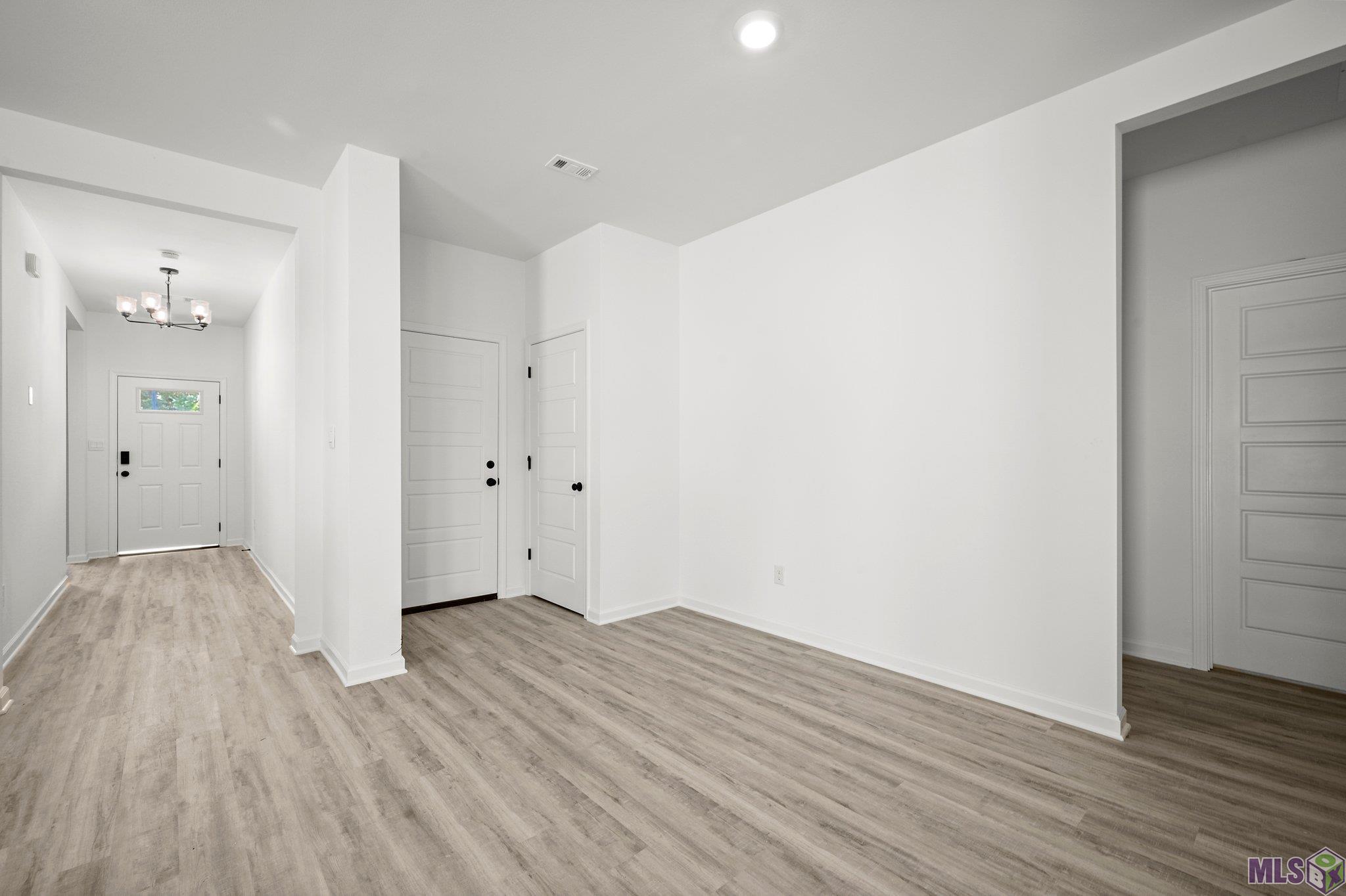 Homes for sale in Denham Springs, LA | 12871 Bay Leaf Dr, Denham Springs, LA 70726 | MLS# BR2025008972