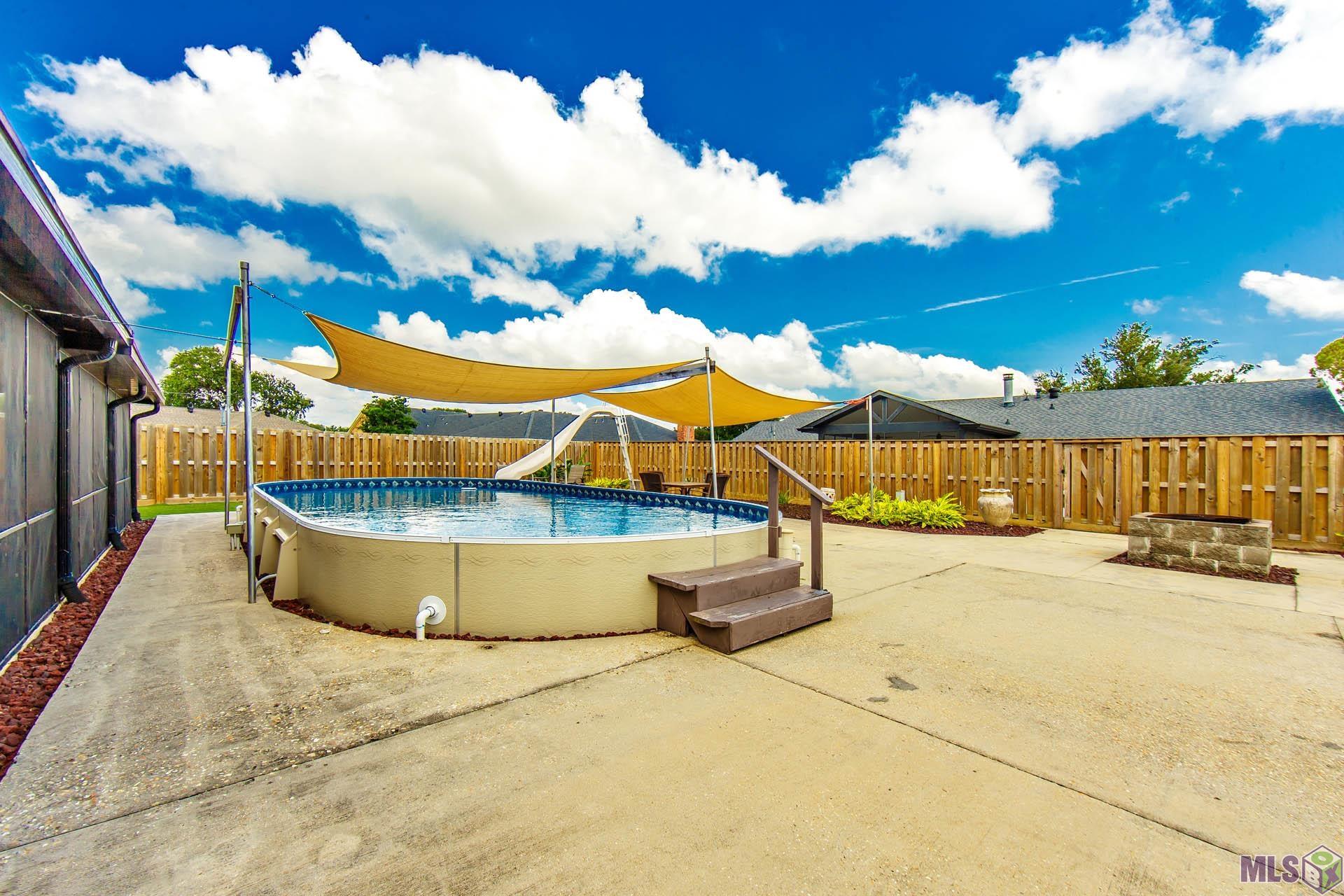 Homes for sale in Houma, LA | 9 Summerfield Dr, Houma, LA 70360 | MLS# BY2025009392