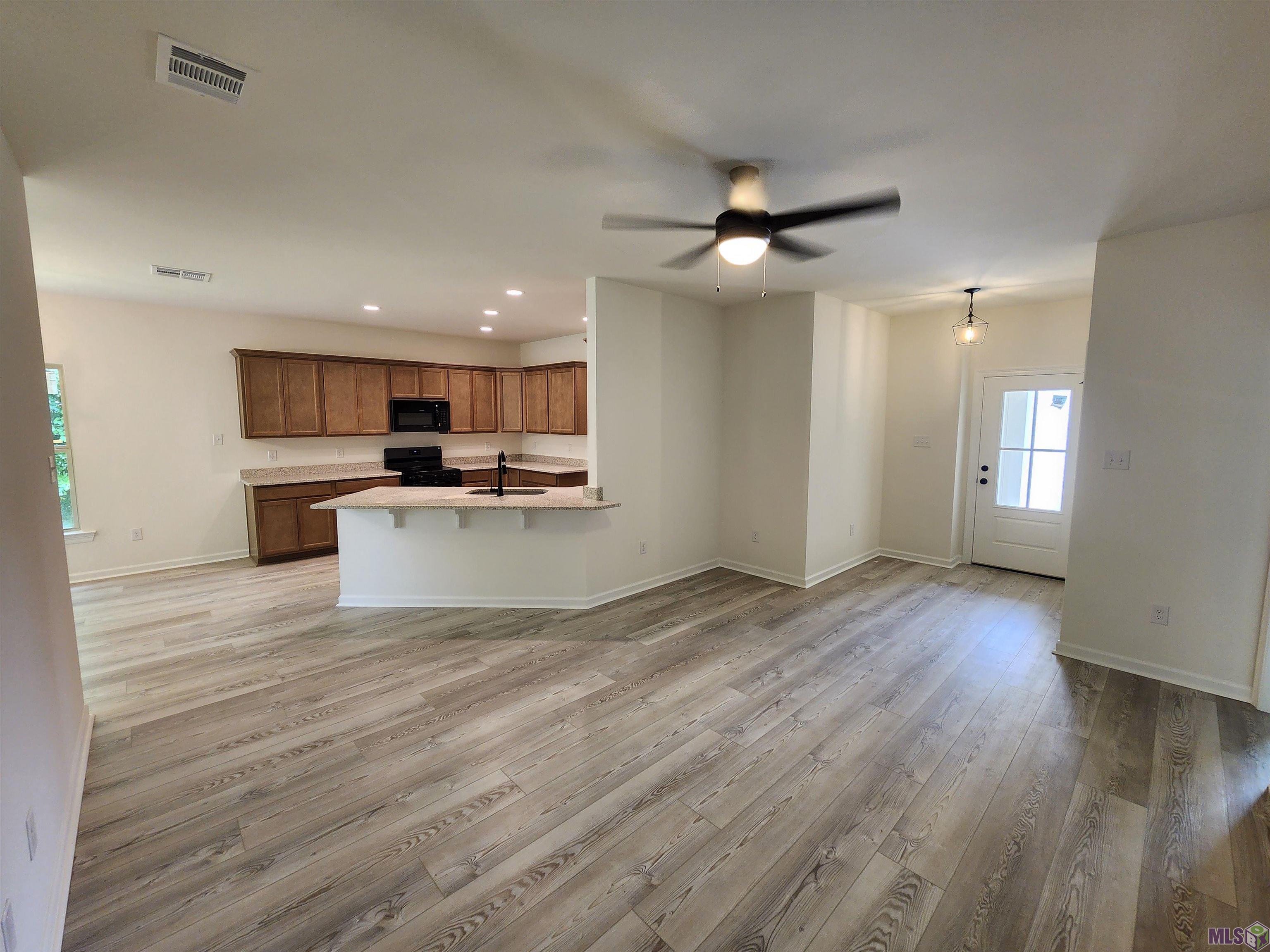 Homes for sale in Denham Springs, LA | 15018 Mill Settlement Trace, Denham Springs, LA 70726 | MLS# BR2025009512