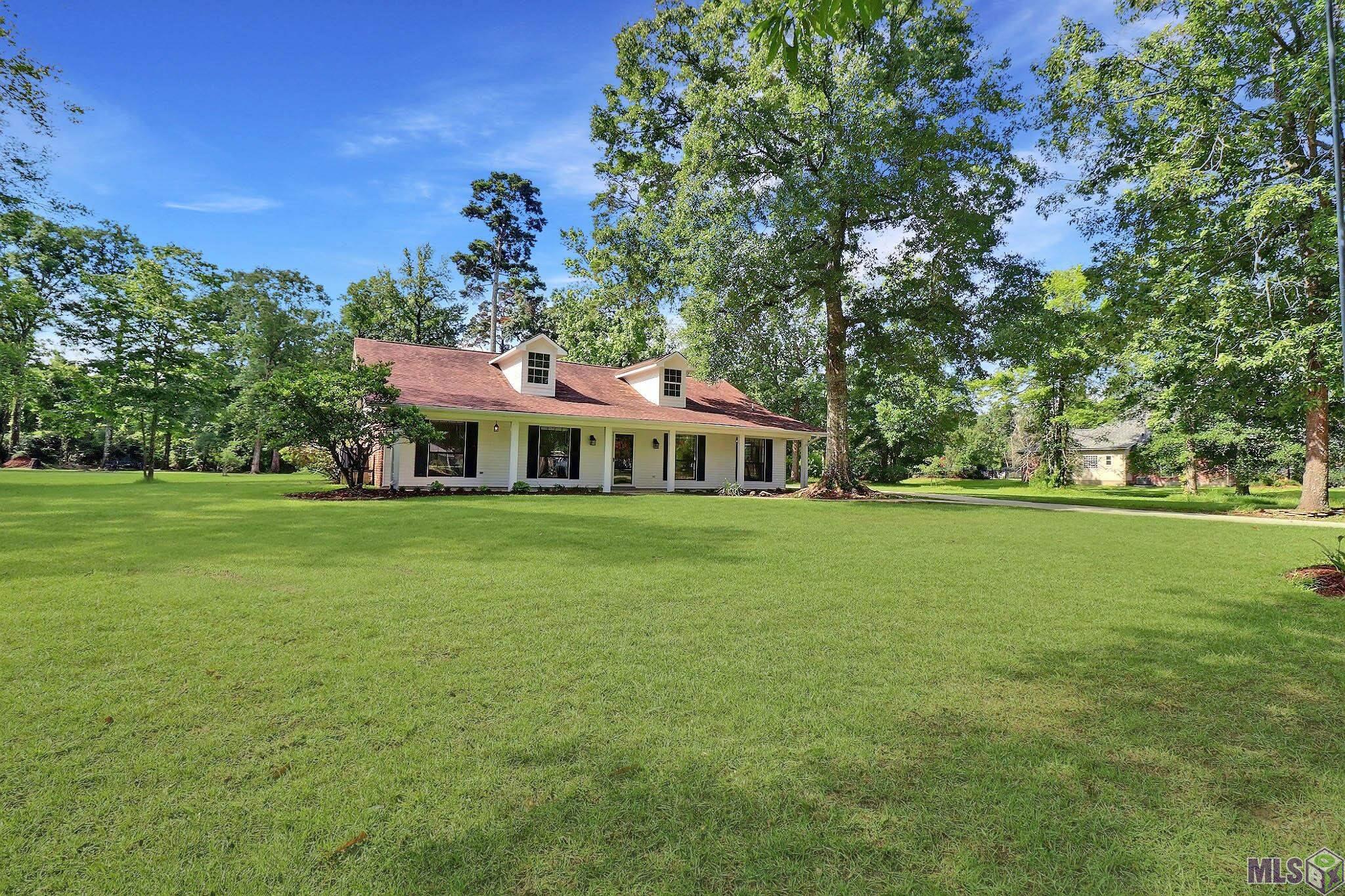 Homes for sale in Denham Springs, LA | 8140 Evergreen Dr, Denham Springs, LA 70726 | MLS# BR2025009846