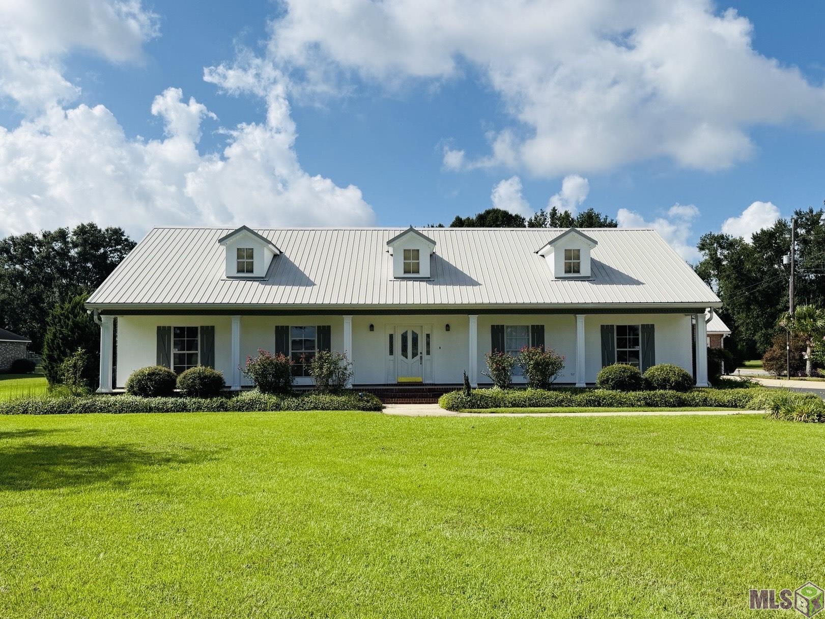 Homes for sale in Gonzales, LA | 6168 Brewerton Rd, Gonzales, LA 70737 | MLS# BR2025009848