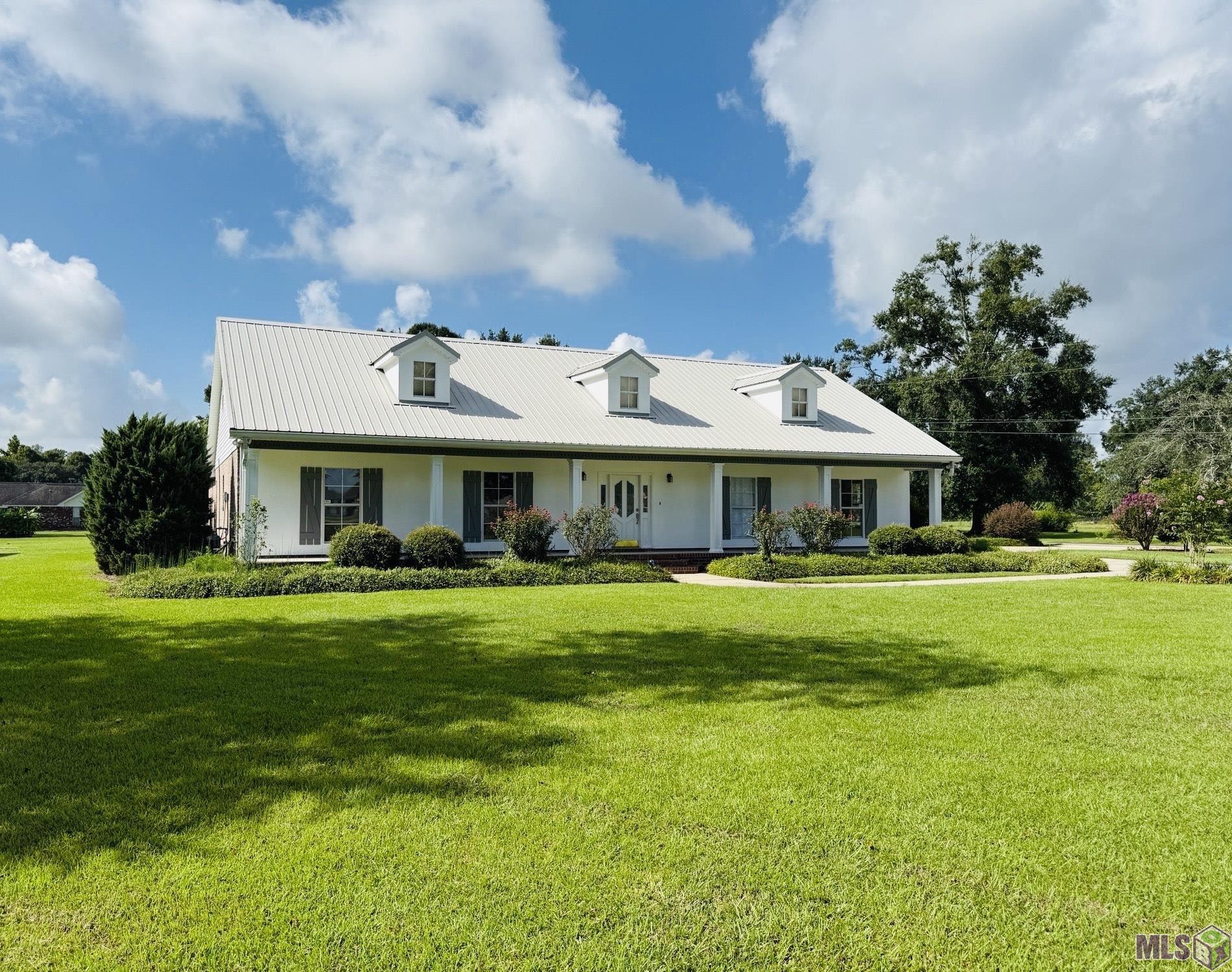 Homes for sale in Gonzales, LA | 6168 Brewerton Rd, Gonzales, LA 70737 | MLS# BR2025009848