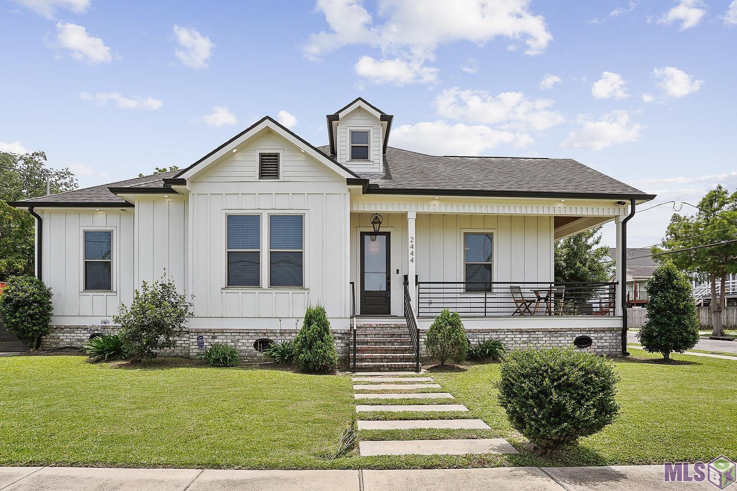 Homes for sale in New Orleans, LA | 2444 Vienna Street, New Orleans, LA 70122 | MLS# BR2025010130