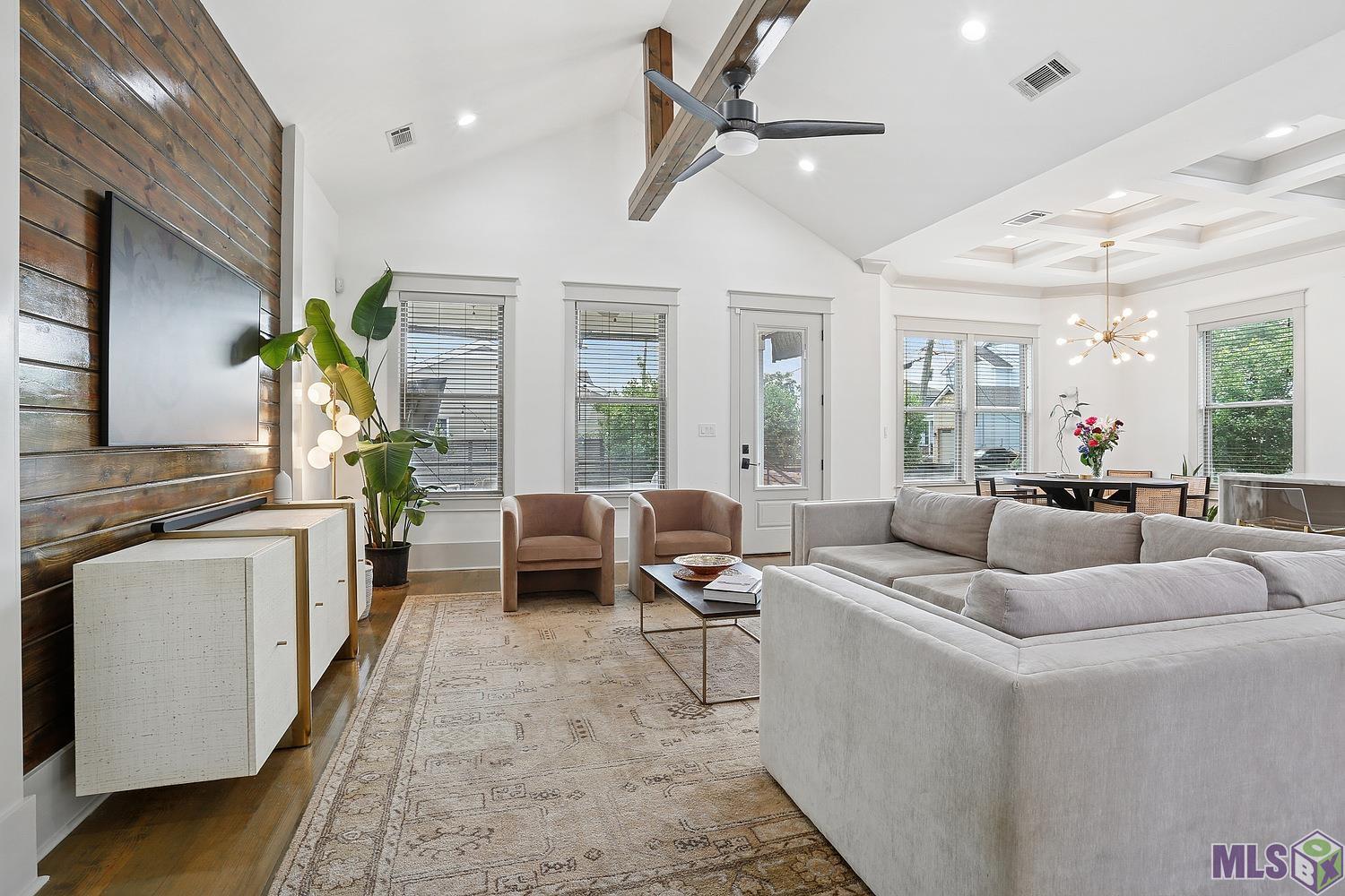 Homes for sale in New Orleans, LA | 2444 Vienna Street, New Orleans, LA 70122 | MLS# BR2025010130