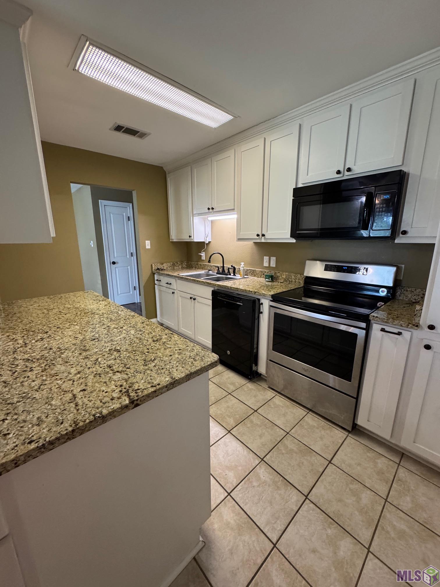 Homes for sale in Denham Springs, LA | 2023 Fern St, Denham Springs, LA 70726 | MLS# BR2025010385