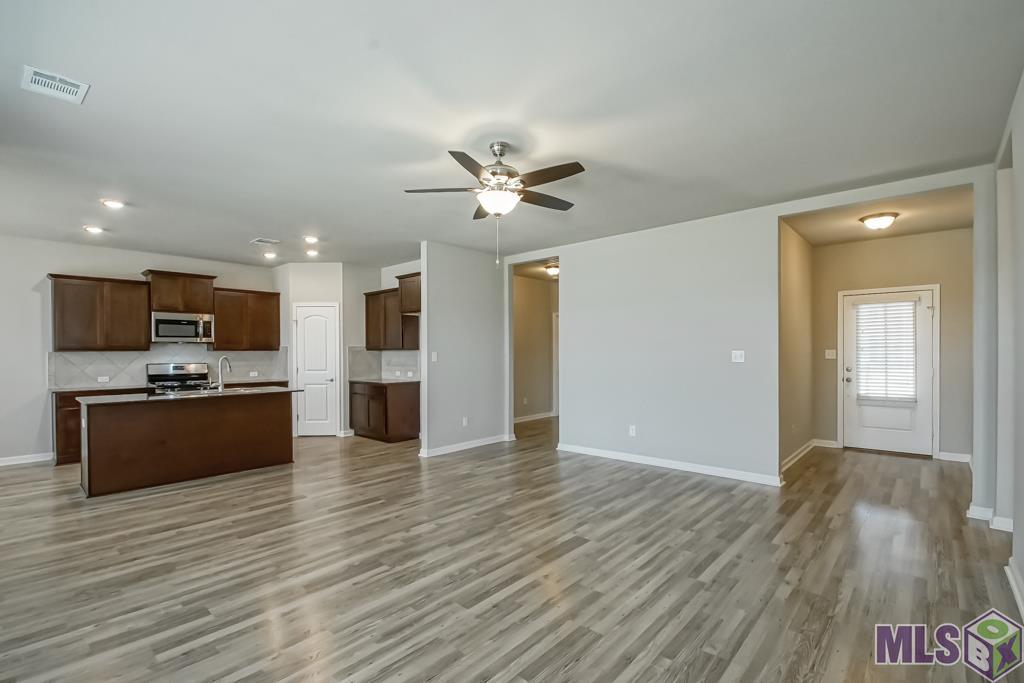 Homes for sale in Denham Springs, LA | 14079 Oakwilde Ave, Denham Springs, LA 70706 | MLS# BR2025010621