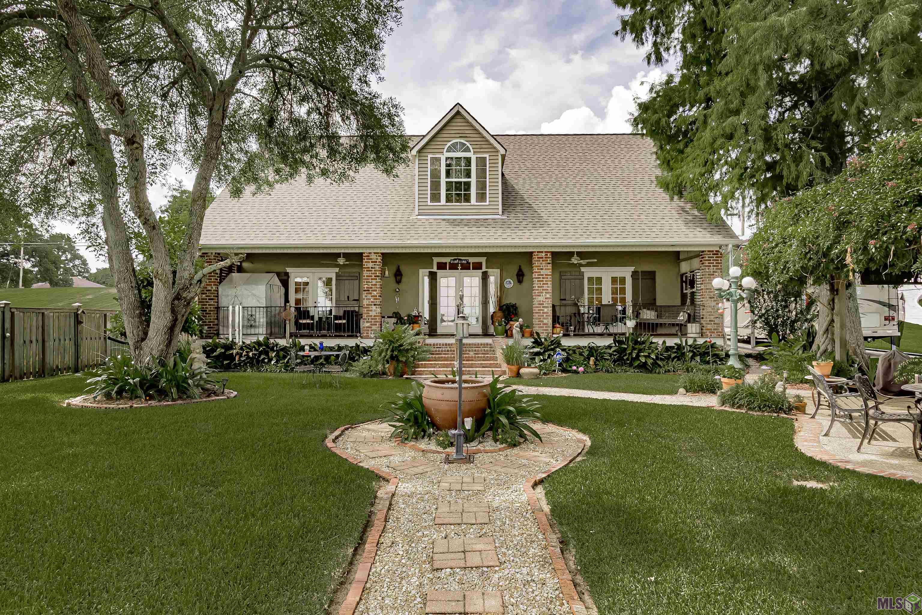 Homes for sale in Ventress, LA | 10261 Island Rd, Ventress, LA 70783 | MLS# BR2025010623