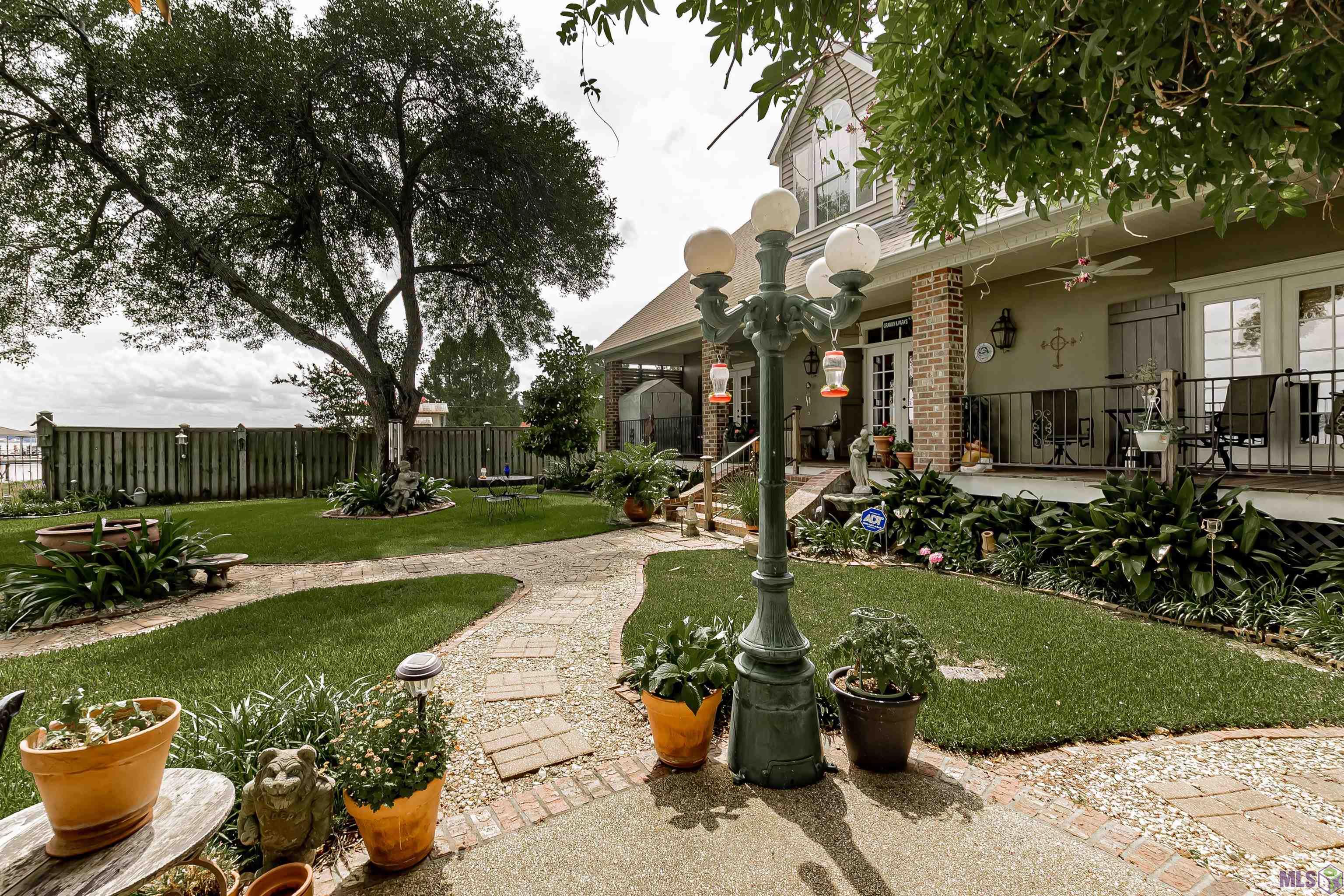 Homes for sale in Ventress, LA | 10261 Island Rd, Ventress, LA 70783 | MLS# BR2025010623