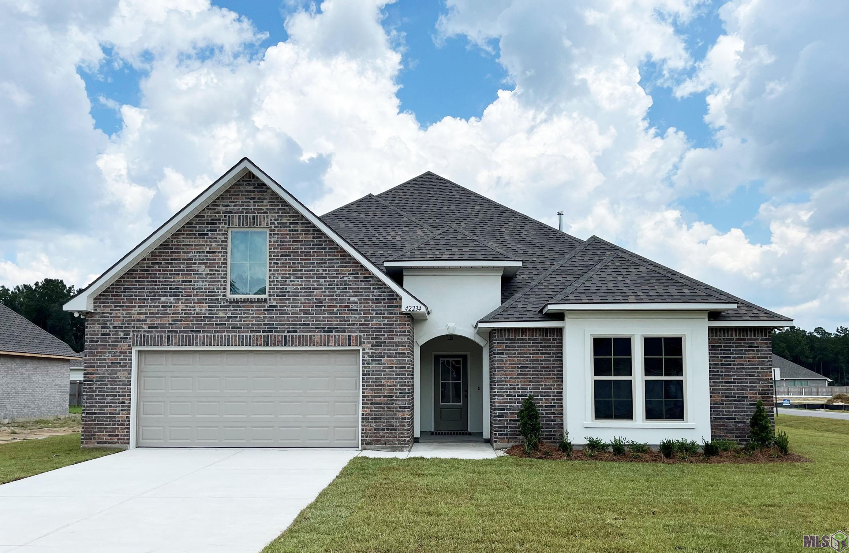 Homes for sale in Ponchatoula, LA | 42234 Blue Bay Dr, Ponchatoula, LA 70454 | MLS# NO2025010946