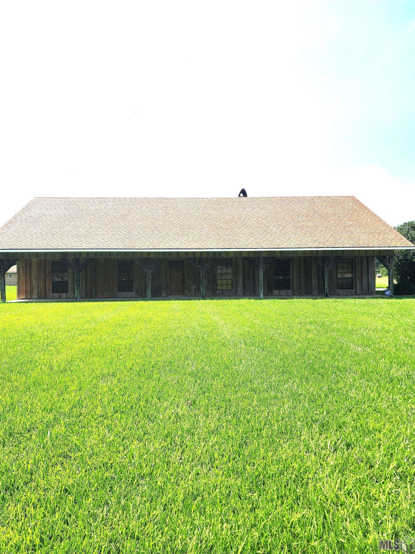 Homes for sale in Ventress, LA | 13266 Ventress Rd, Ventress, LA 70783 | MLS# BR2025011160