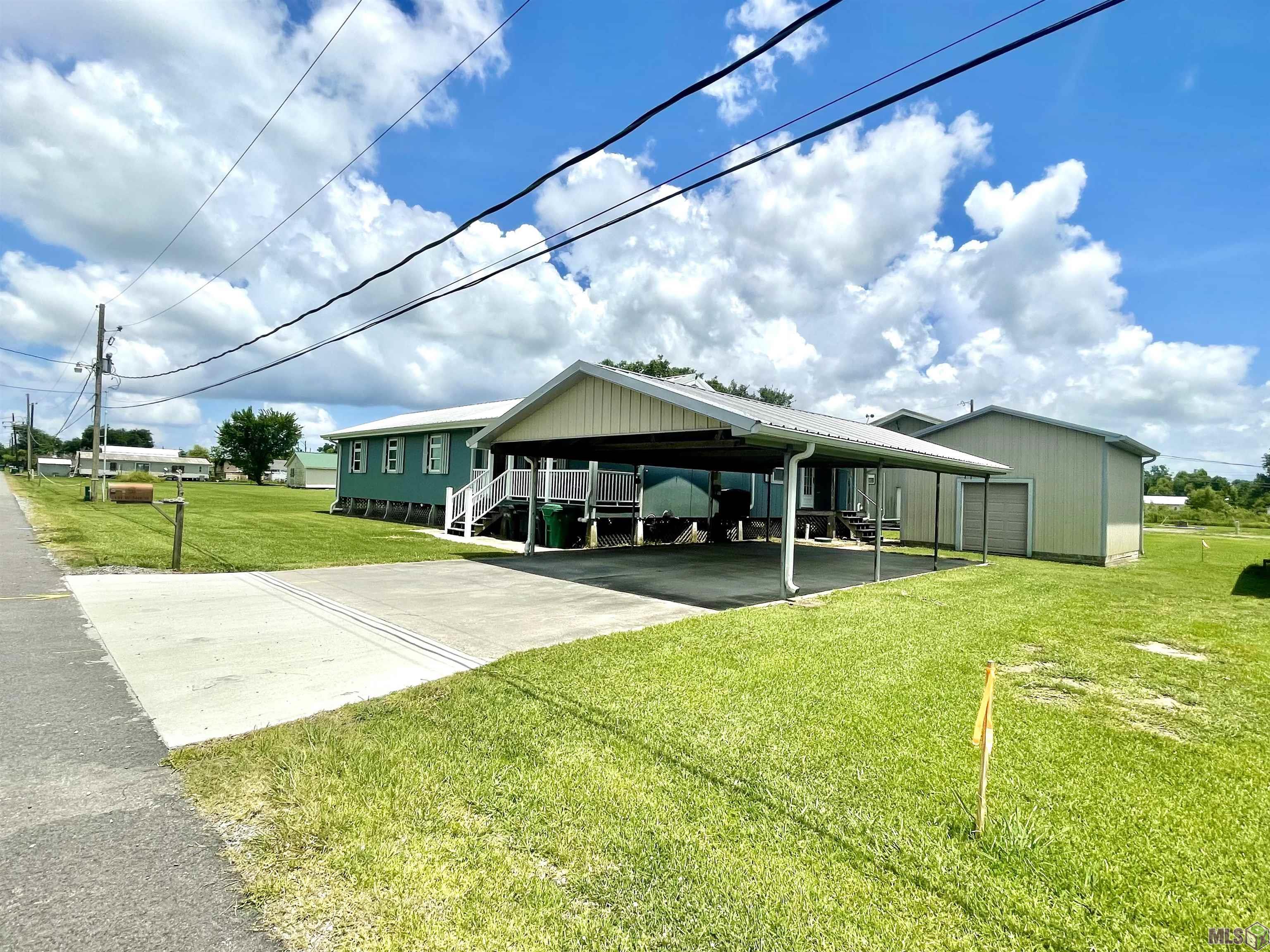 Homes for sale in Cut Off, LA | 131 West 74th Street, Cut Off, LA 70345 | MLS# BY2025011261