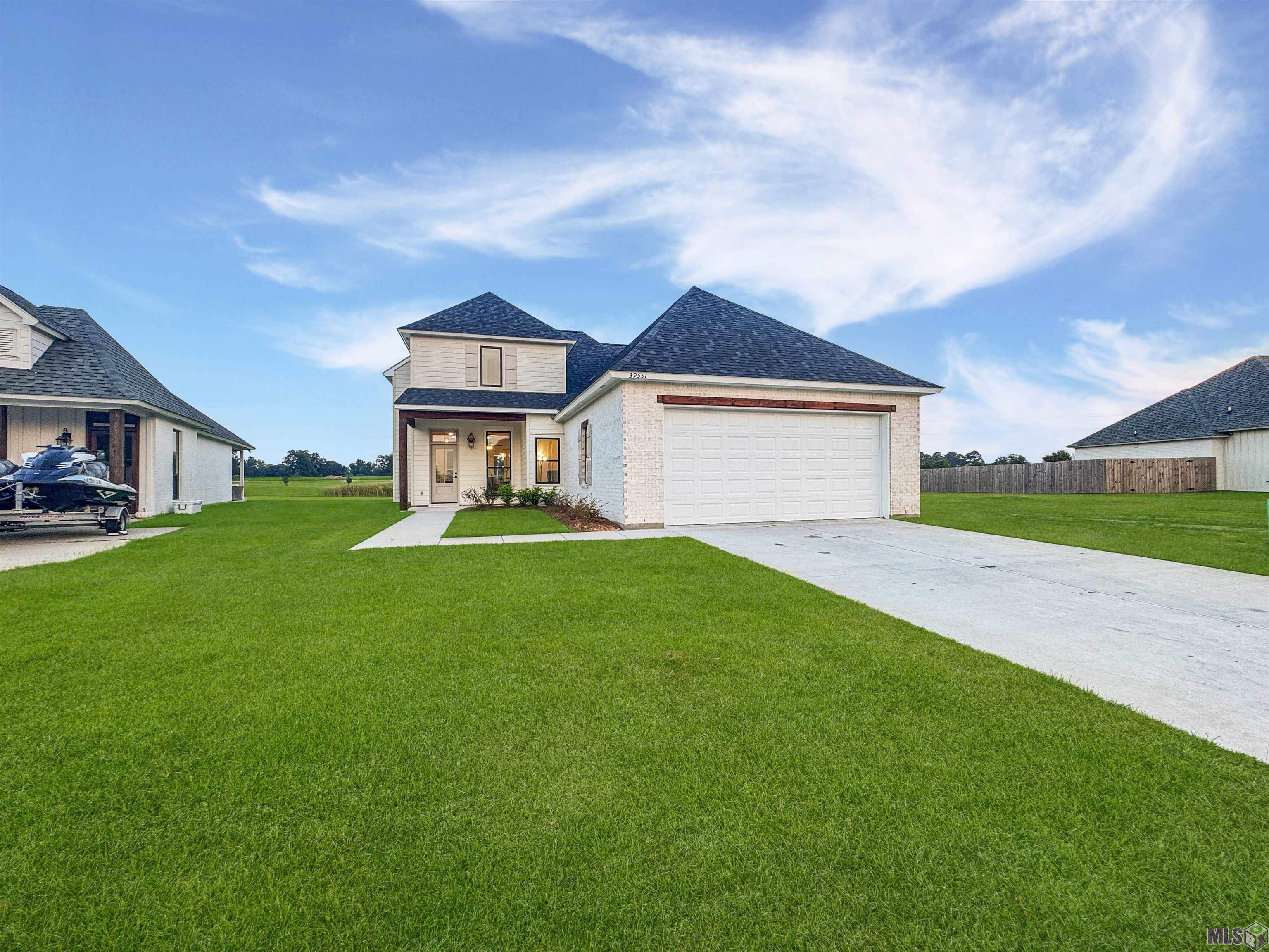 Homes for sale in Darrow, LA | 39551 Hernando De Soto Dr, Darrow, LA 70725 | MLS# BR2025011346